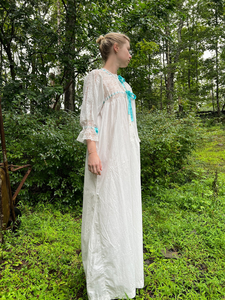 ribbon dress Edwardian White Cotton with Blue and Lace 0.3 Pastel Rainbow Dress Women, This vibrant purple dress Size:3 — L