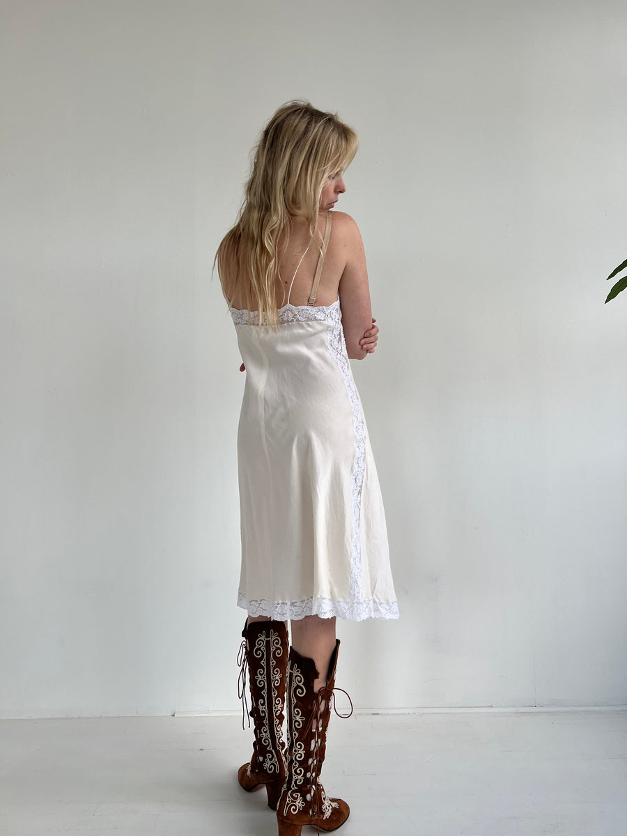 1950's Off White Silk Slip with White Lace Eveliina Vintage
