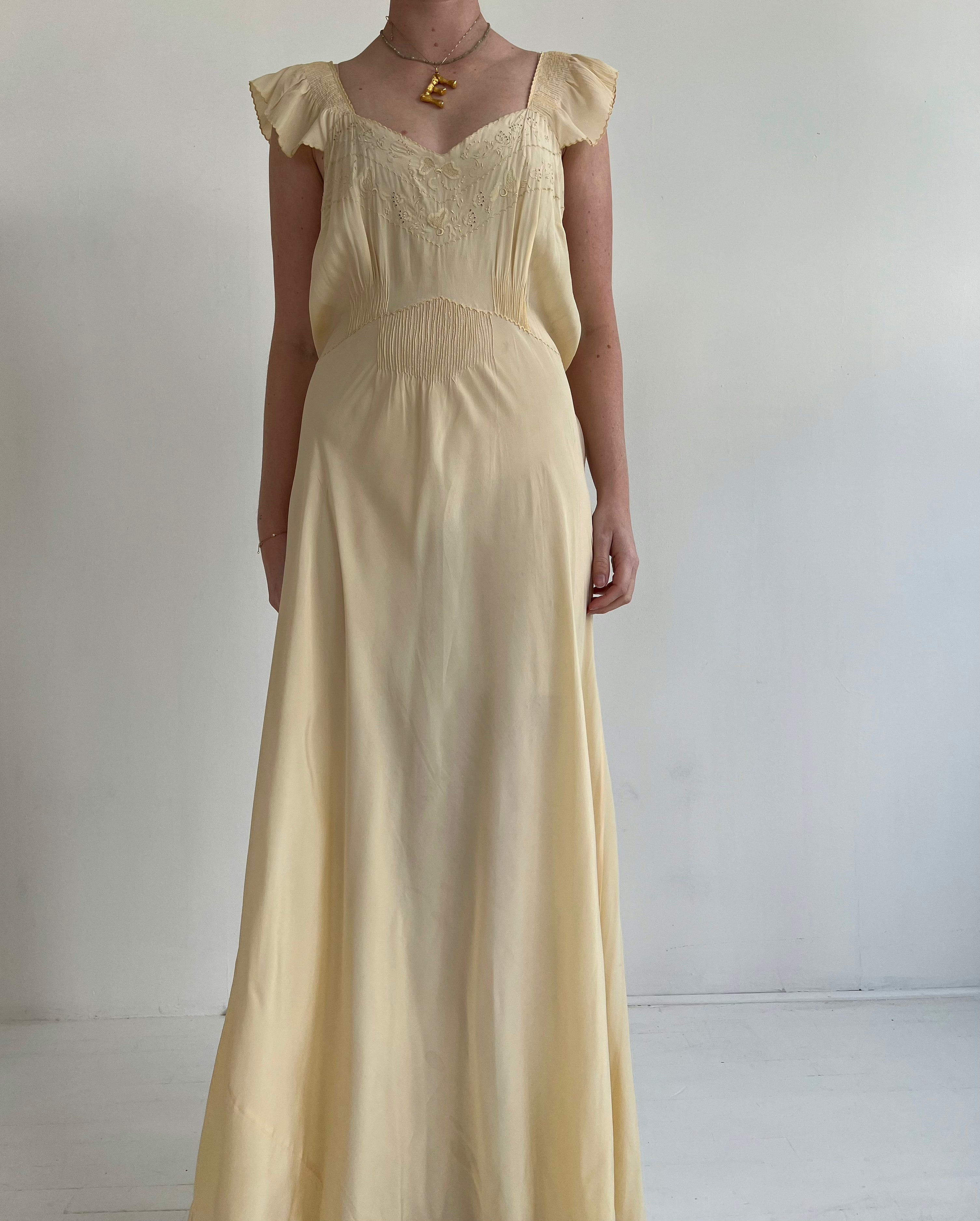 1930's Butter Yellow Silk Slip Dress with Ruffle Sleeve – Eveliina Vintage