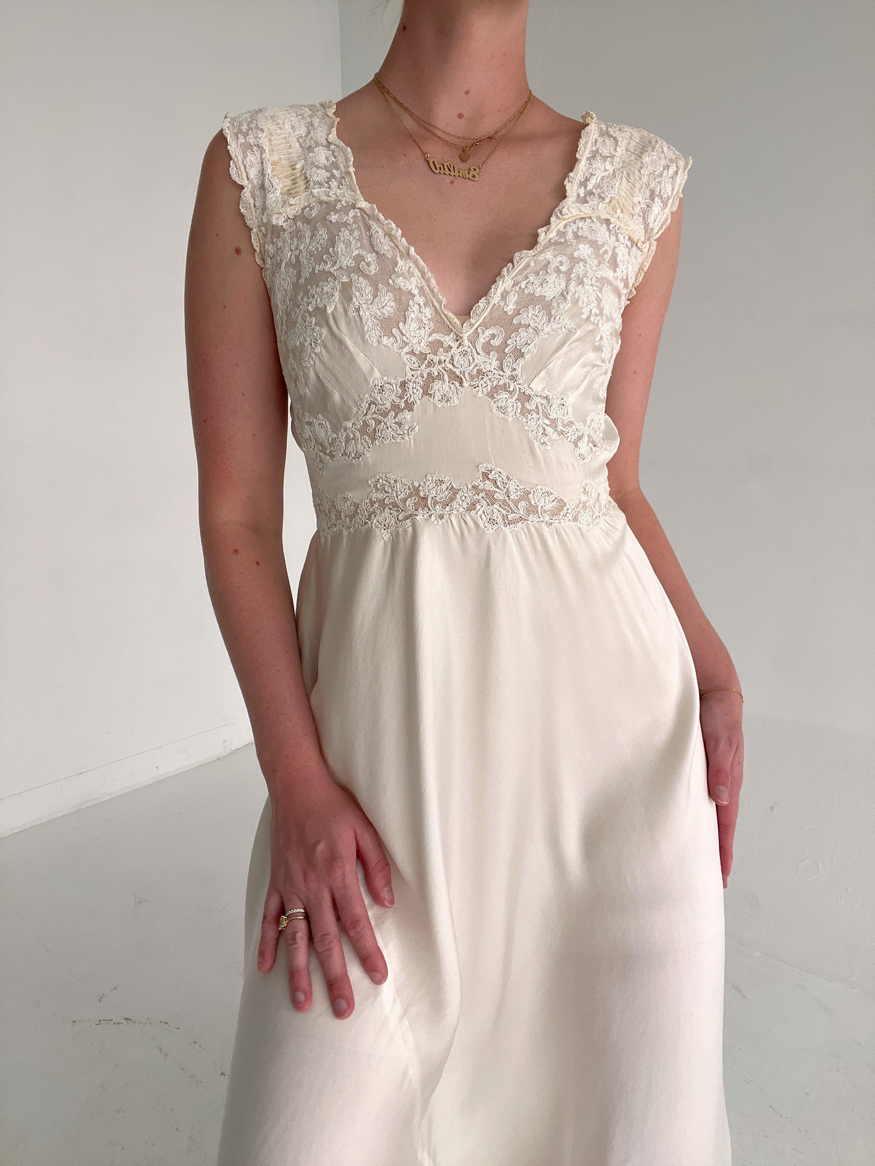 1930's Off White Silk Dress with Lace Inserts – Eveliina Vintage