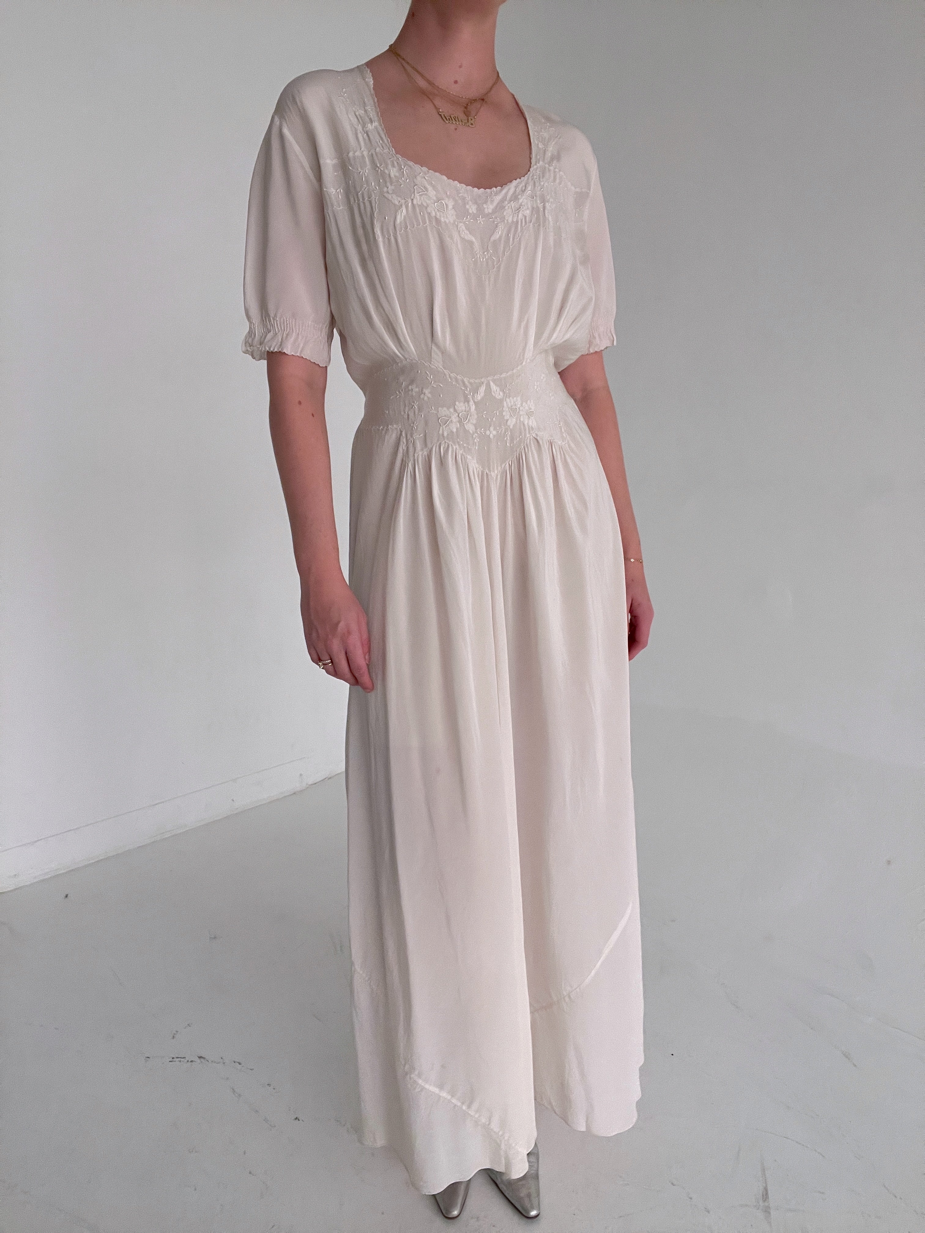 3 4 sleeve silk dress DaisySilk Womens Crew Neck Pleated 3/4 Sleeve Silk Maxi Dress Black / XS