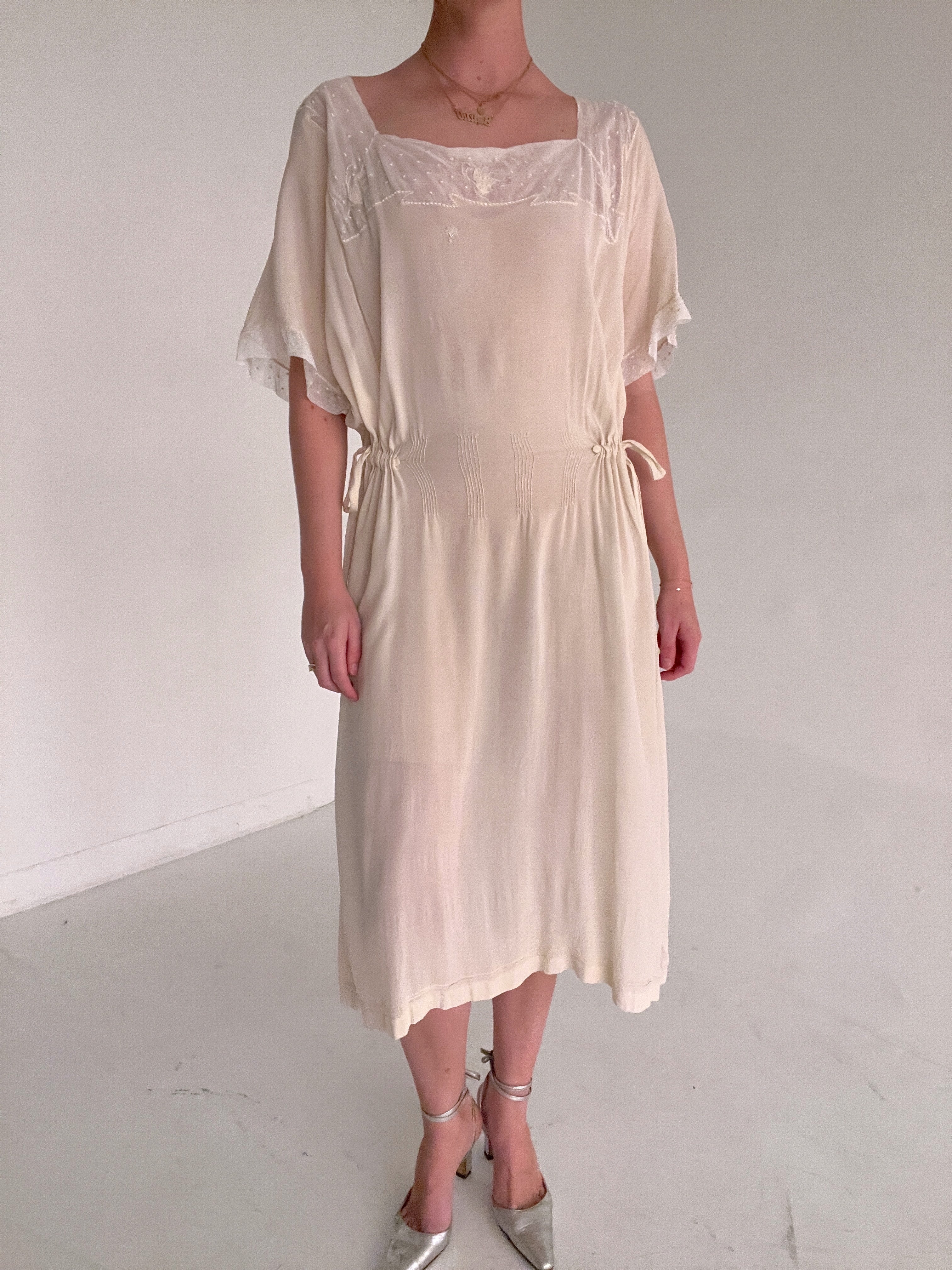 1930's Cream Silk 3/4 Sleeve Dress
