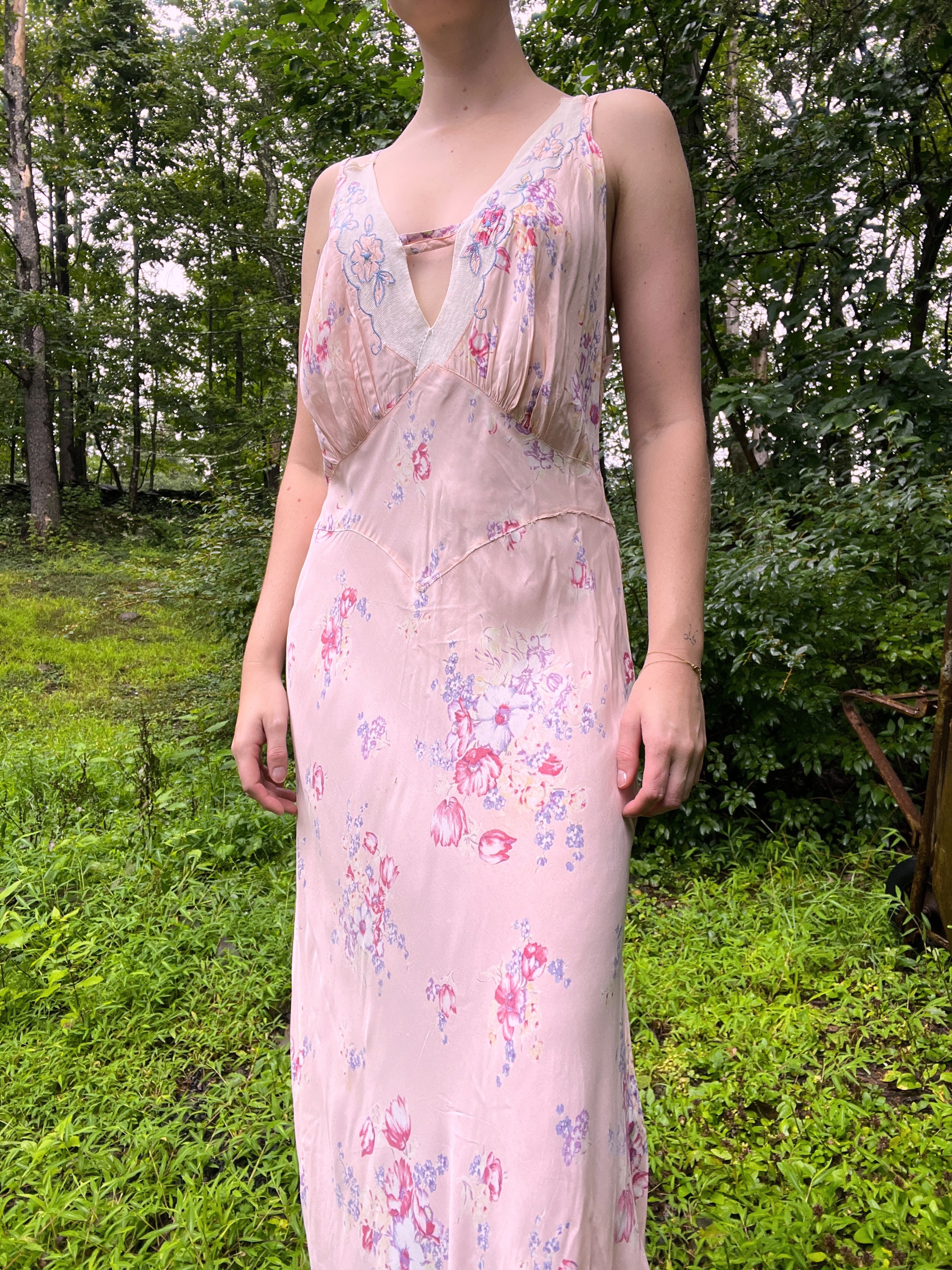 1930's Multicolor Floral Slip Dress – Eveliina Vintage 1930's Multicolor Floral Slip Dress – Eveliina Vintage