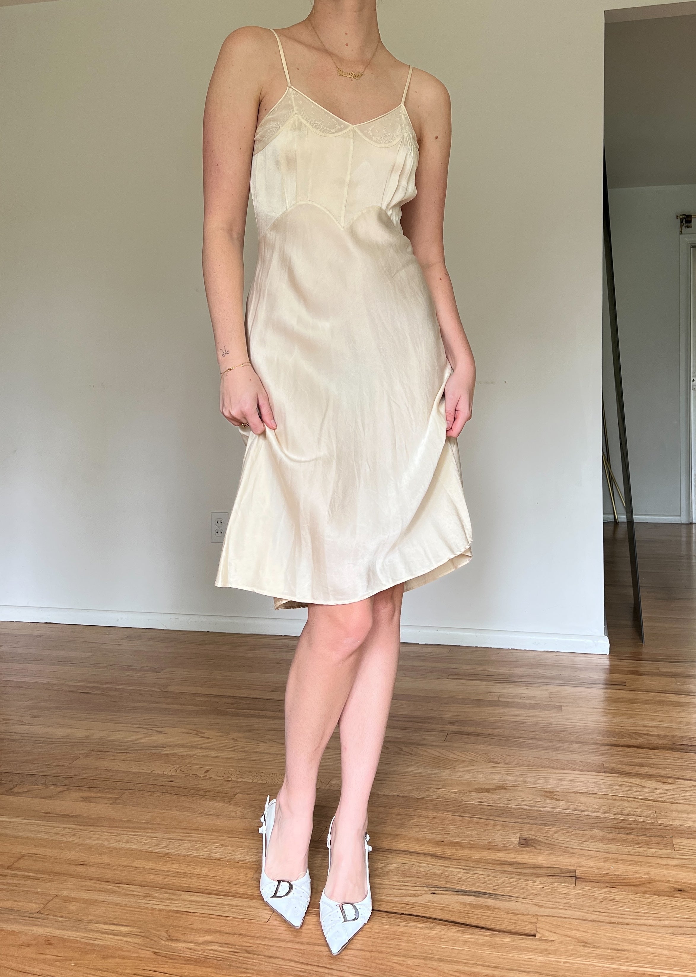 cream satin slip dress 1930's Cream Spaghetti Strap Slip Eveliina Vintage cream satin slip dress 1930's Cream Spaghetti Strap Slip Eveliina Vintage