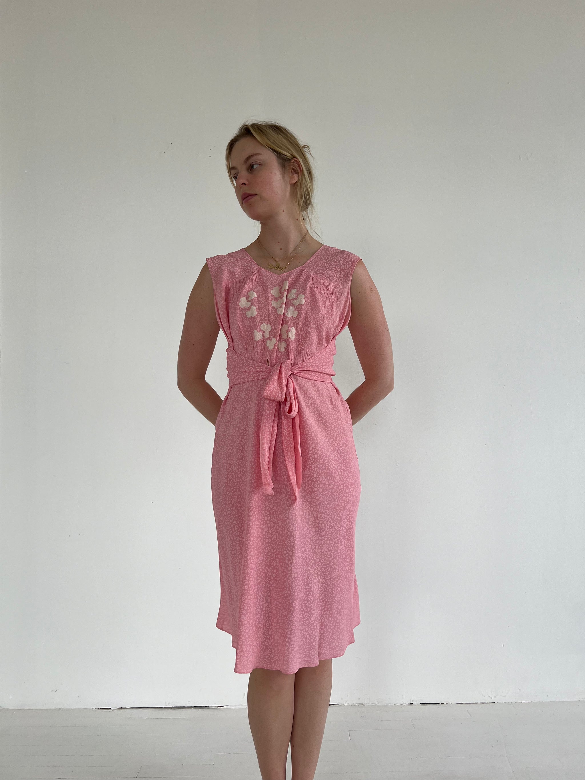 1930's Pink Silk Dress with Floral Print – Eveliina Vintage