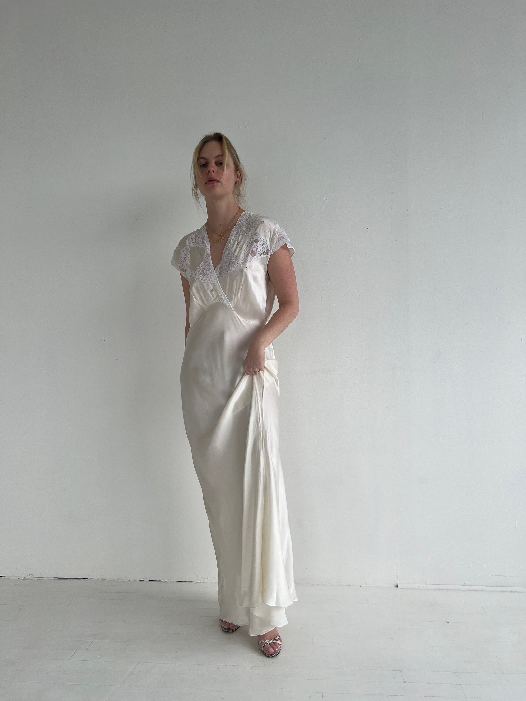 1930's Cream Satin Dress with White Lace – Eveliina Vintage