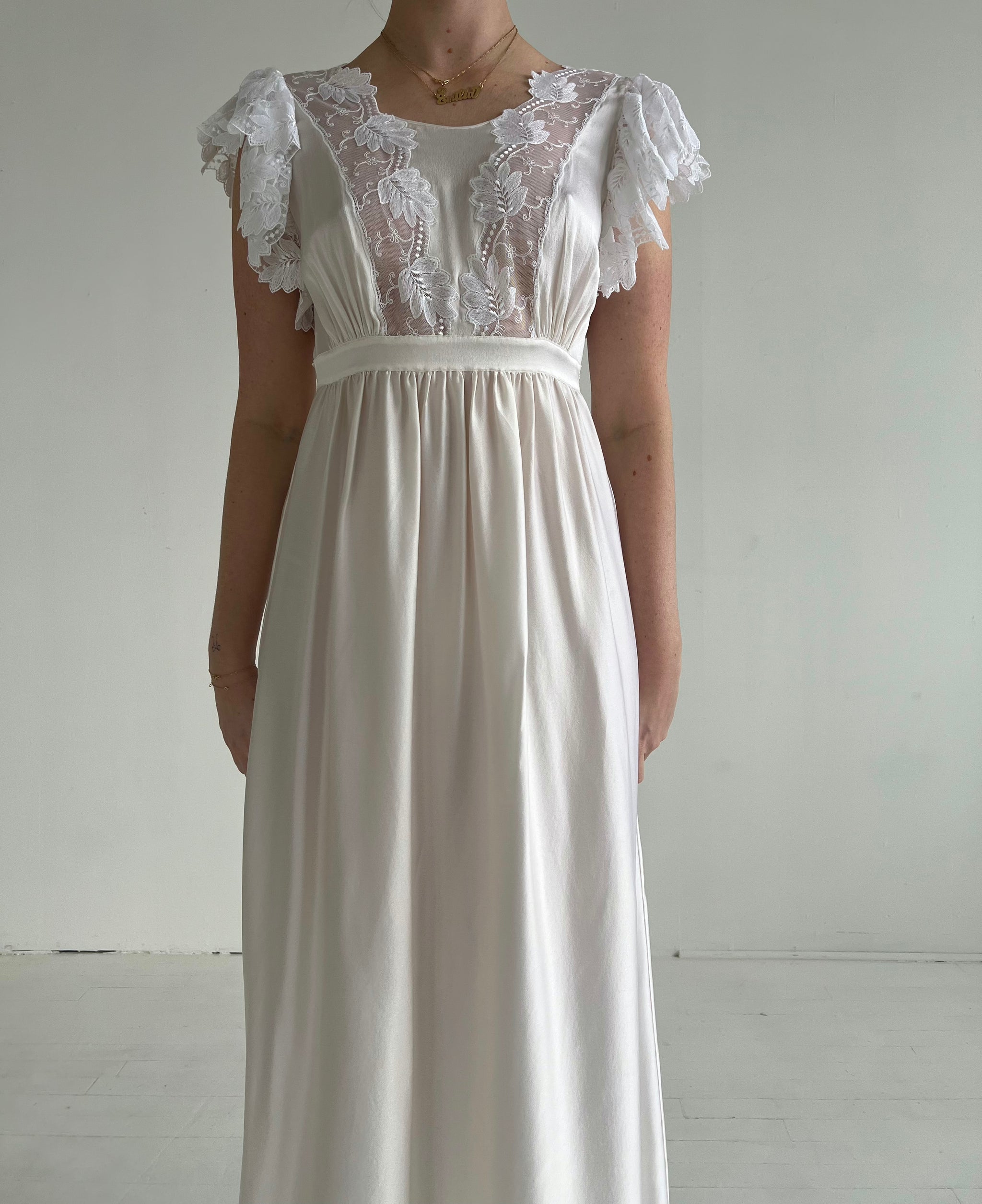 1960's White Dress with White Leaf Lace Ruffle – Eveliina Vintage