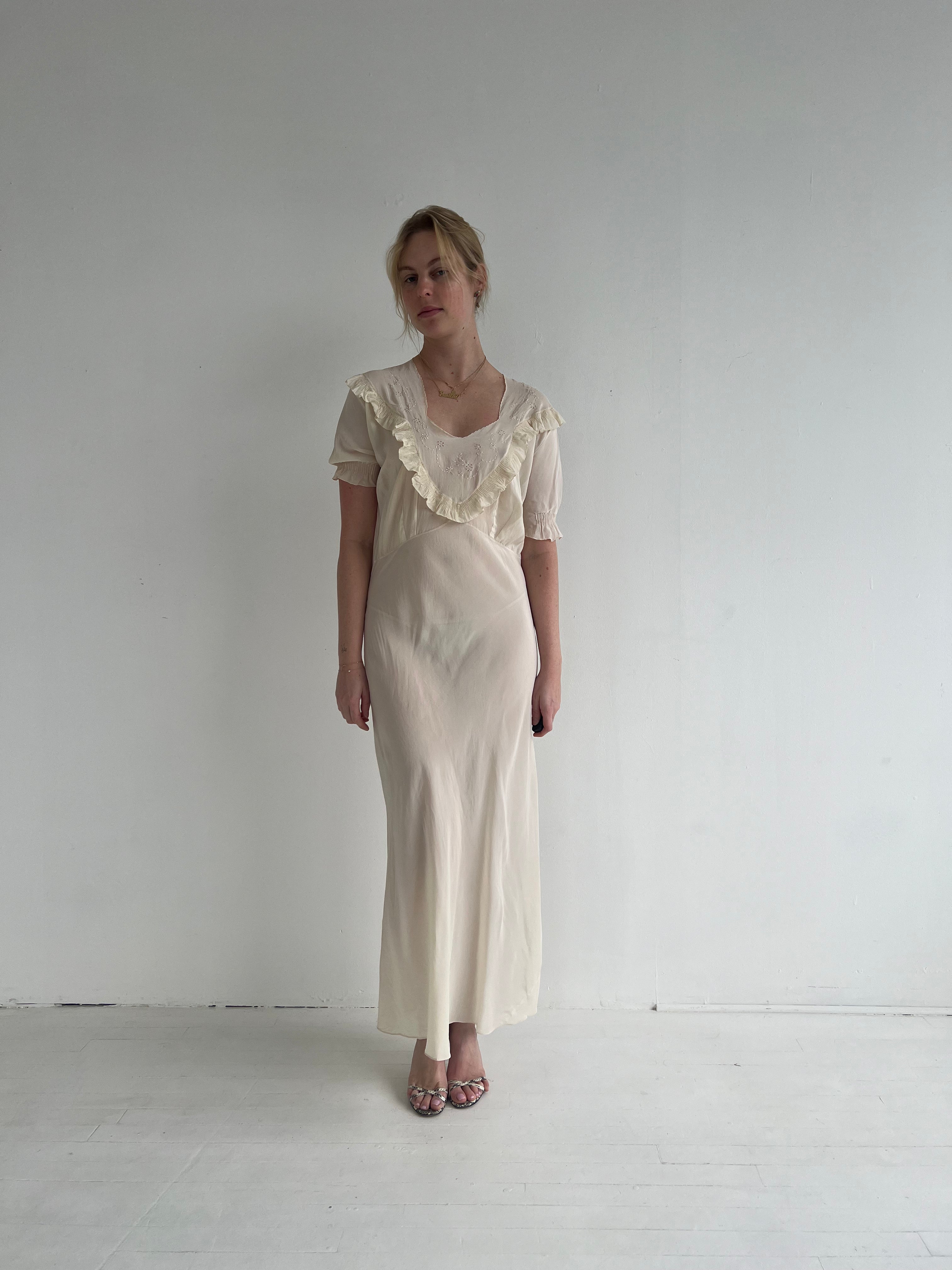 1930's Cream Silk Dress with Short Sleeve Eveliina Vintage 1930's Cream Silk Dress with Short Sleeve Eveliina Vintage