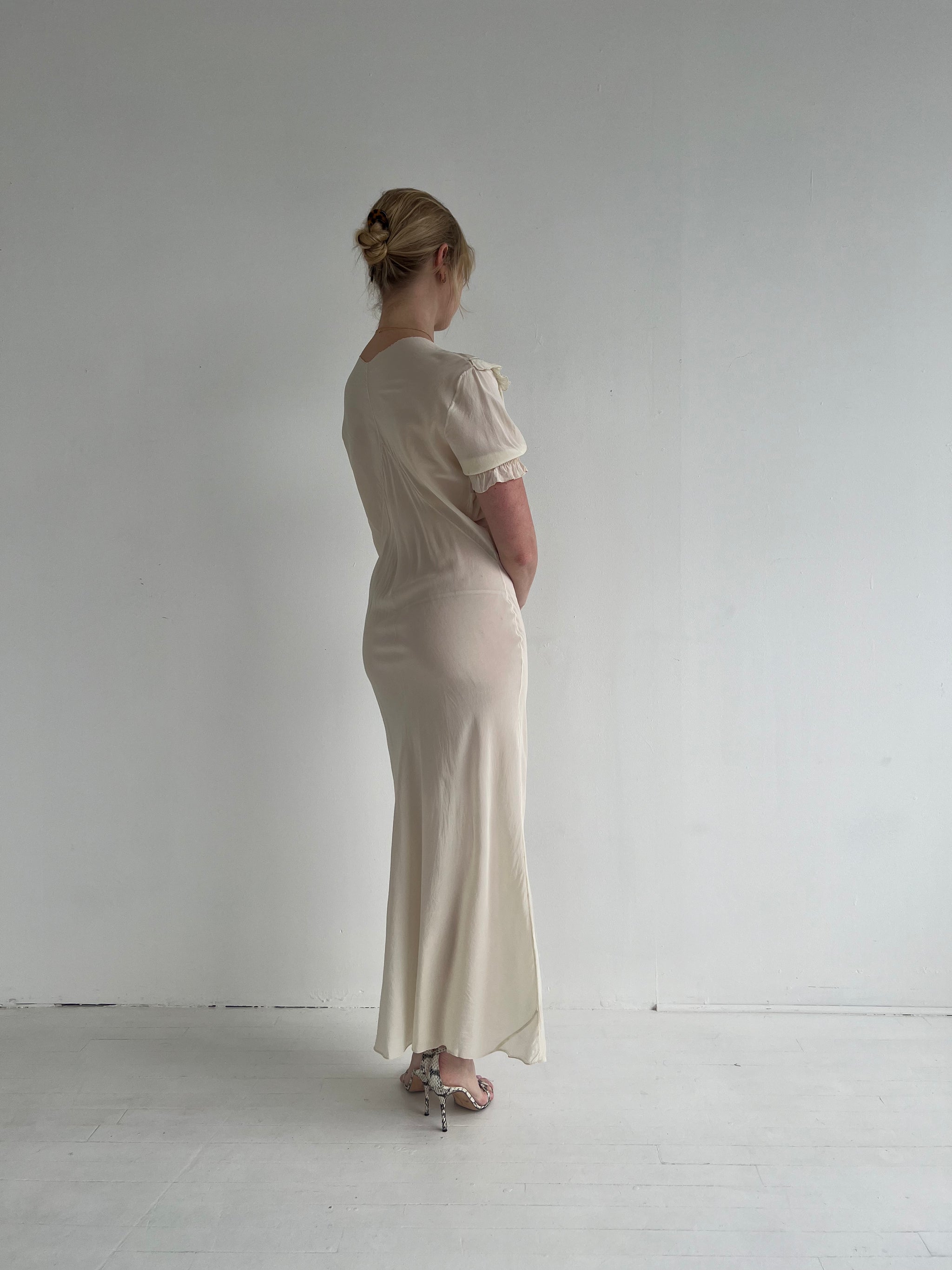 cream silk dress short Short Flared Silk Dress with Ribbon Loops Skirt ecru / 6