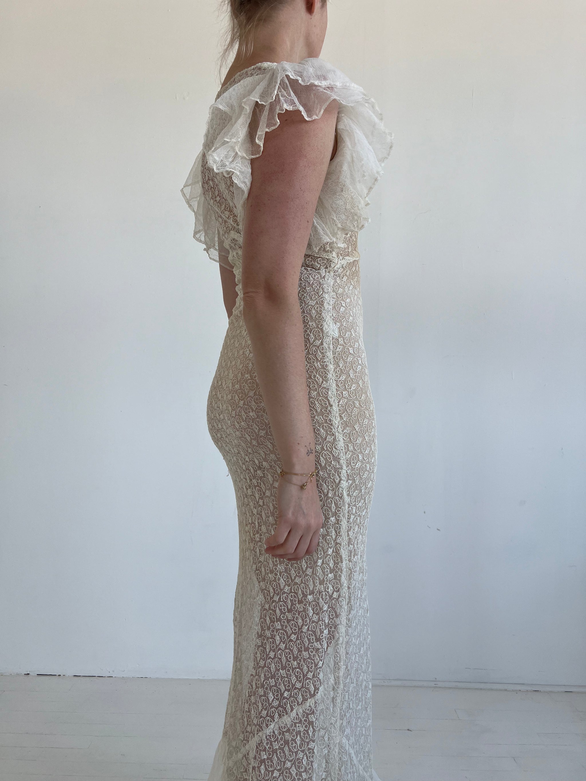 1930's White Lace Dress with Net Ruffle – Eveliina Vintage
