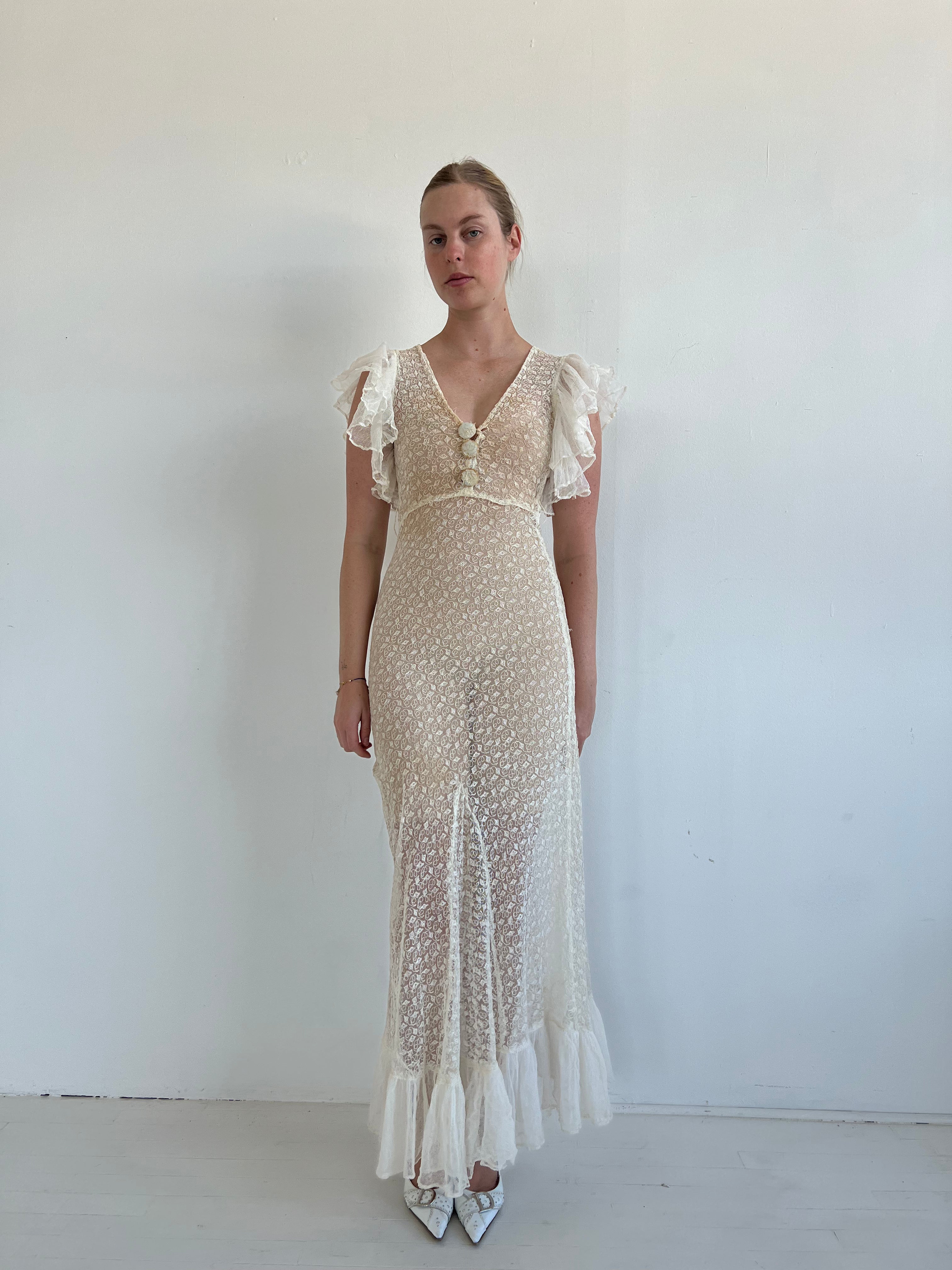 1930's White Lace Dress with Net Ruffle Eveliina Vintage 1930's White Lace Dress with Net Ruffle Eveliina Vintage