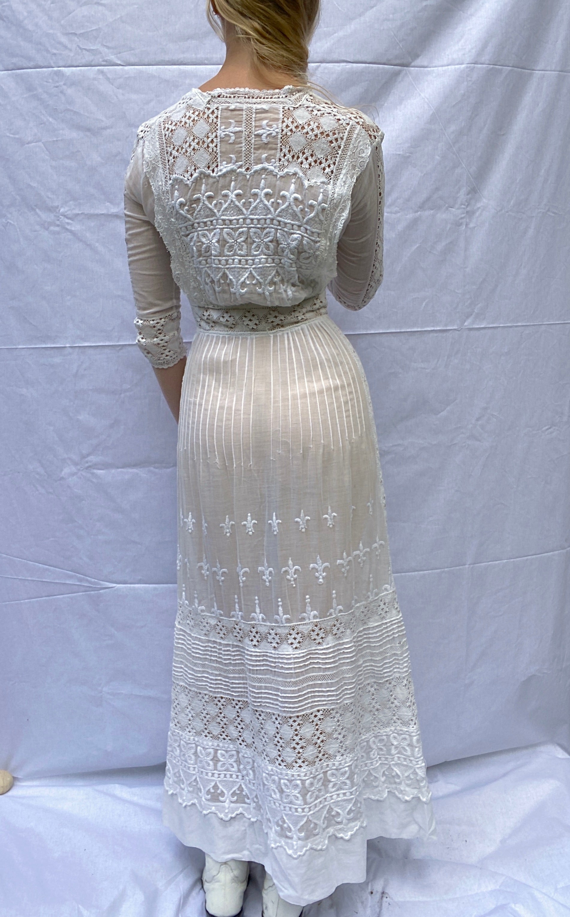 victorian tea party dress Vintage-inspired Outfits That Will Stand Out The dress consists of the skirt and the bodice Considering Hosting A Tea Party?