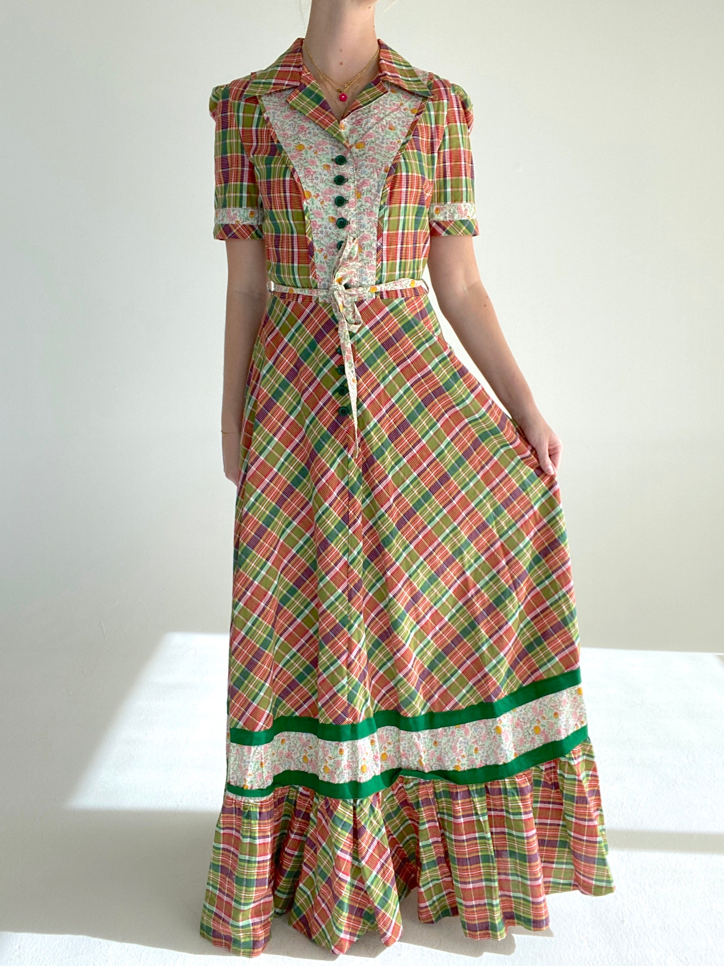1970's Plaid and Floral Cotton Dress Eveliina Vintage 1970's Plaid and Floral Cotton Dress Eveliina Vintage
