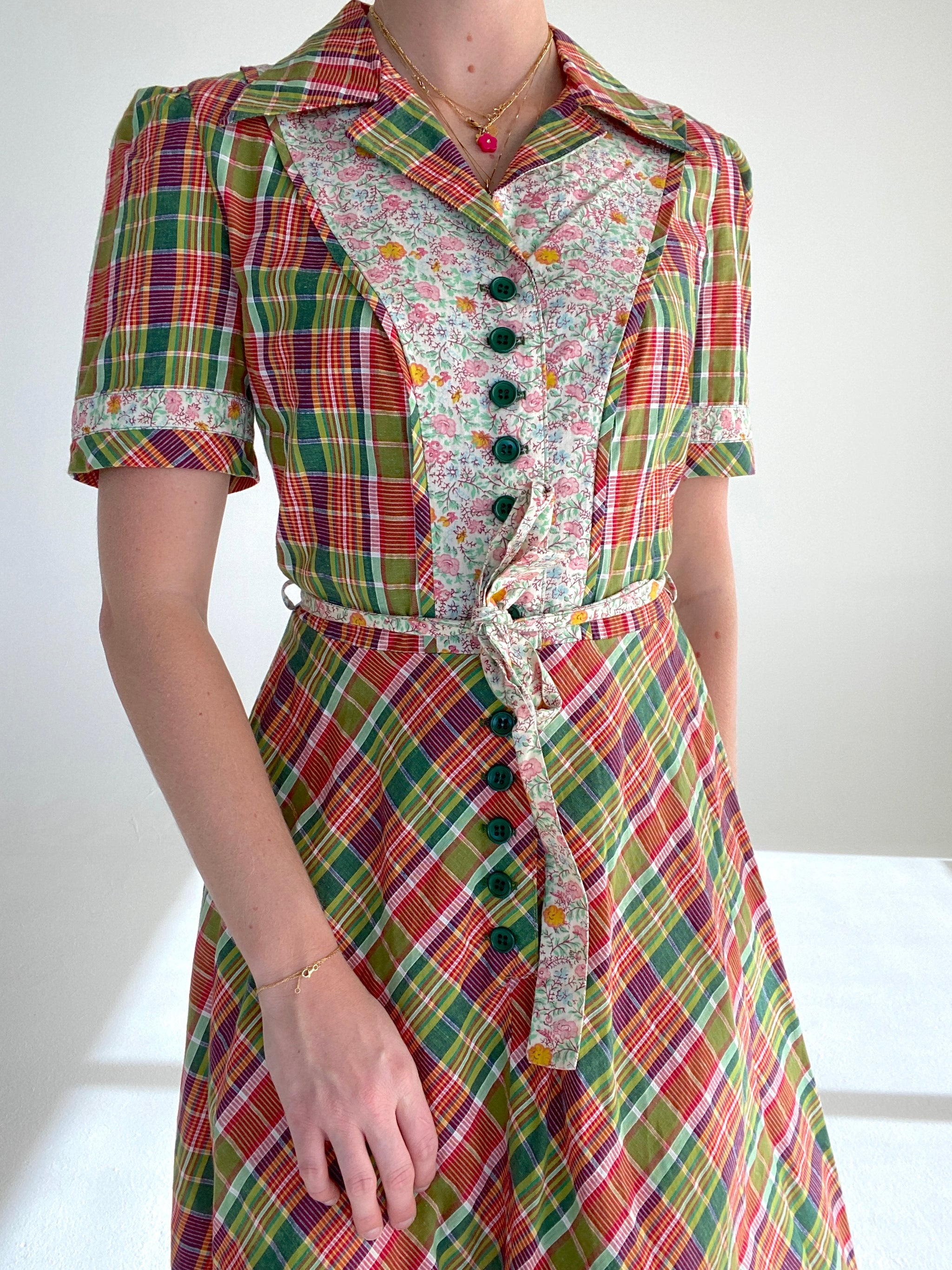 1970's Plaid and Floral Cotton Dress – Eveliina Vintage