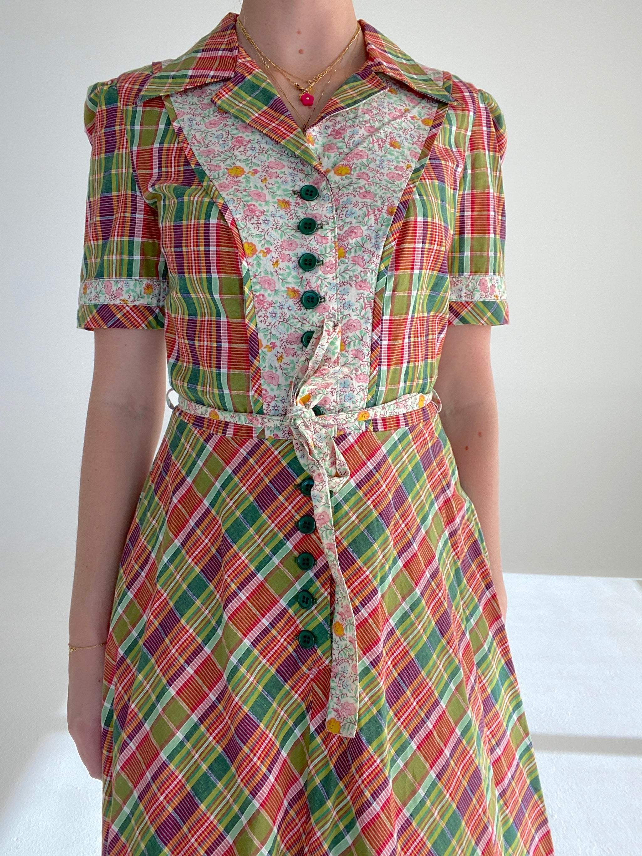 1970's Plaid and Floral Cotton Dress – Eveliina Vintage
