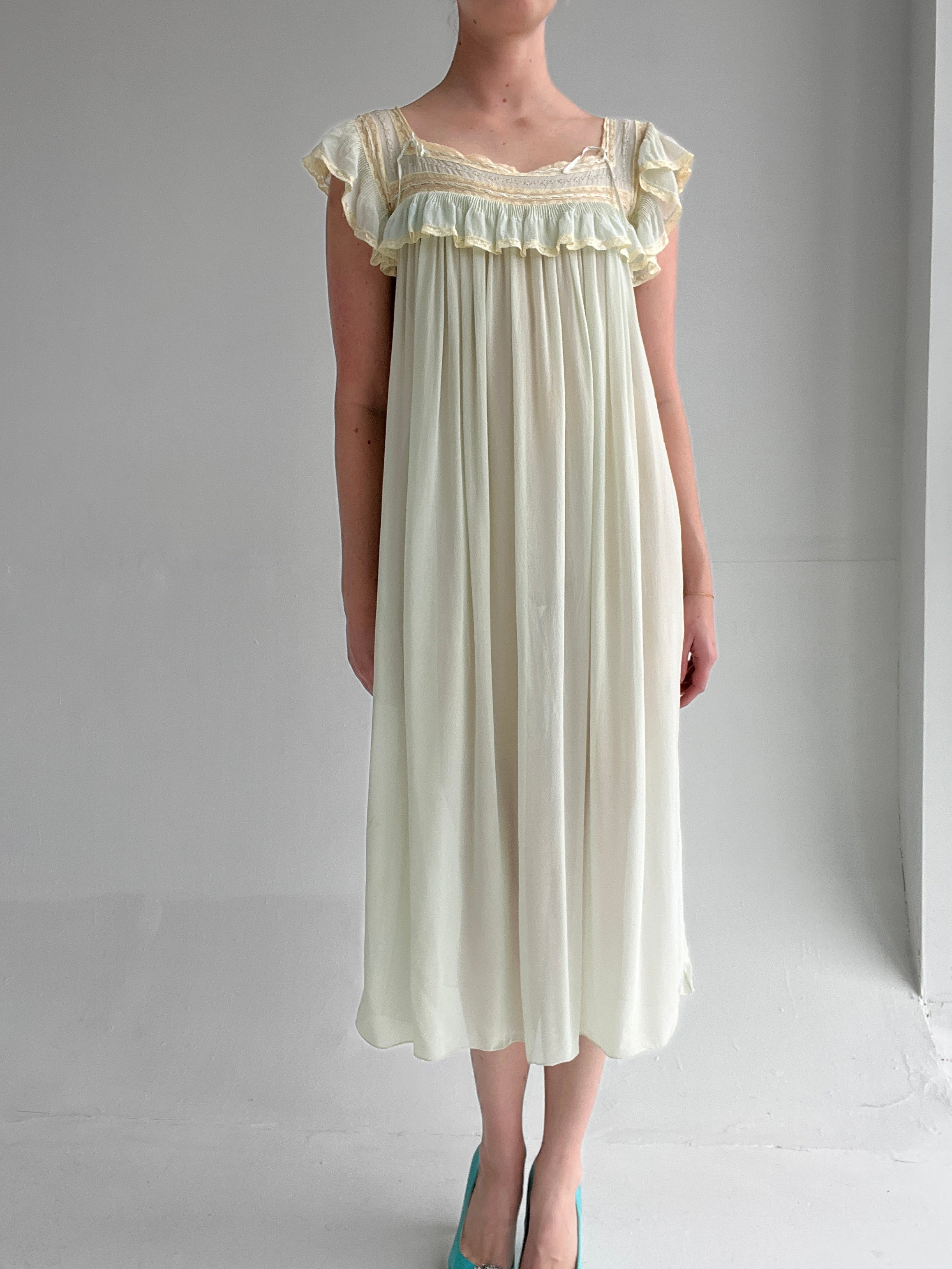 1930's Pale Green Silk Chiffon Babydoll Dress – Eveliina Vintage