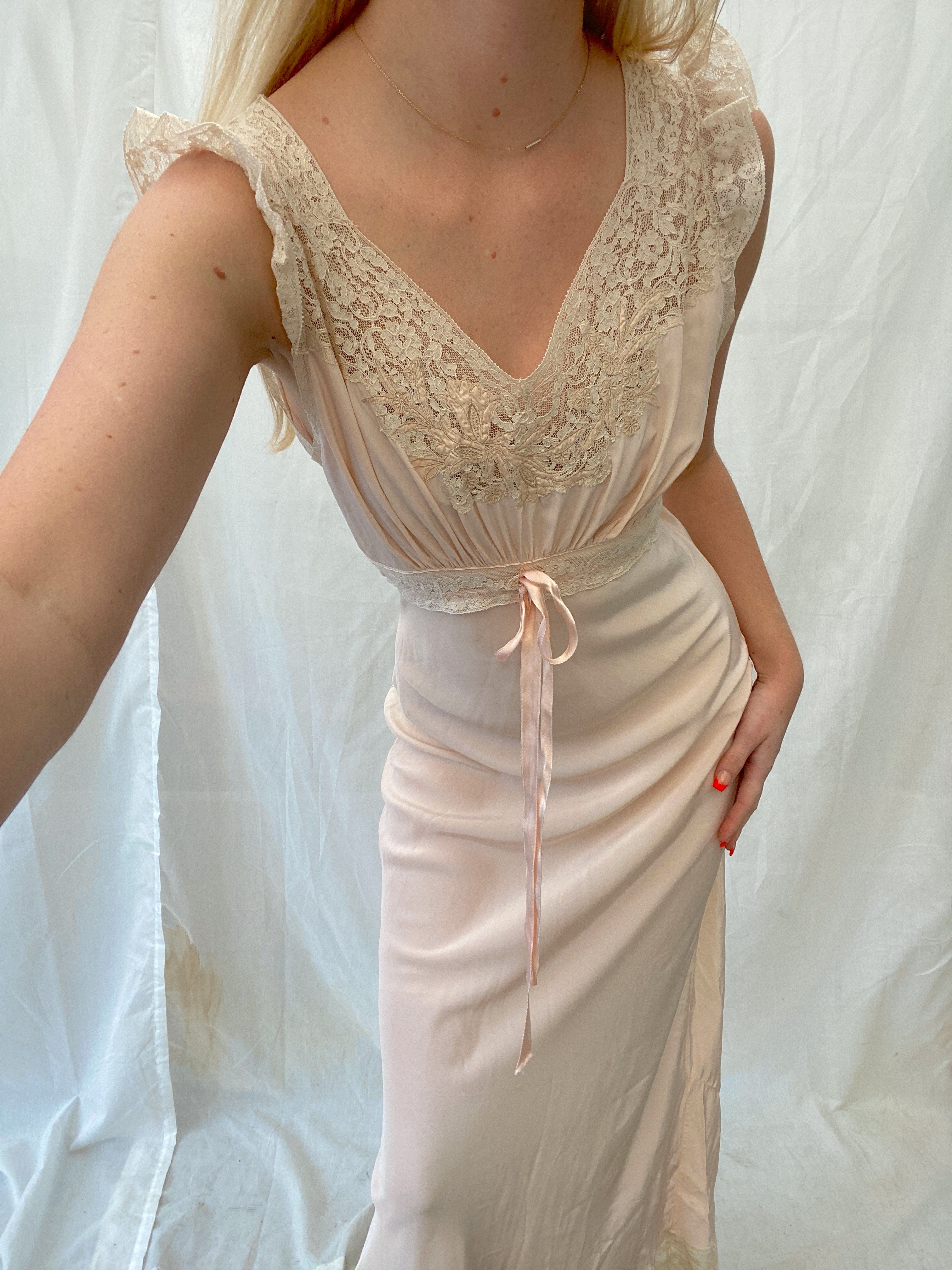 1940's Pastel Pink Slip with Cream Lace