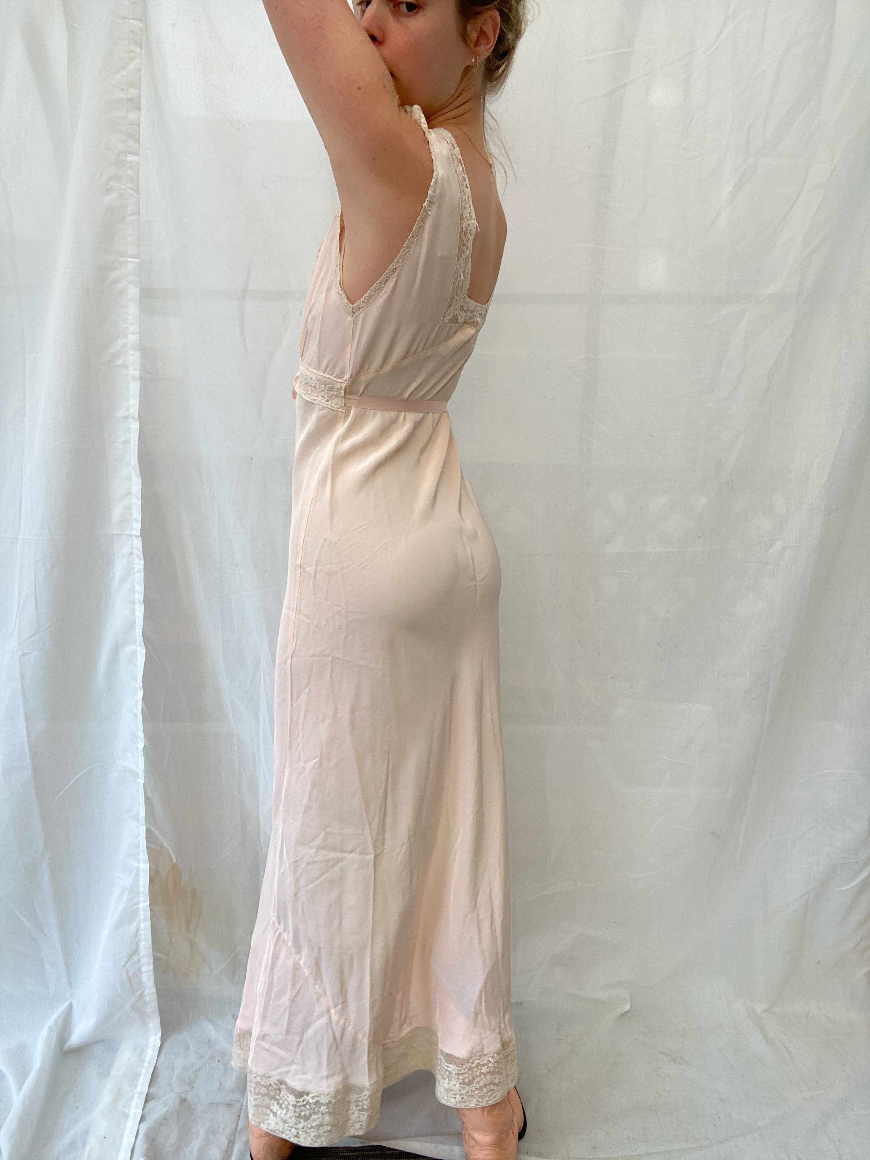 1940's Pastel Pink Slip with Cream Lace
