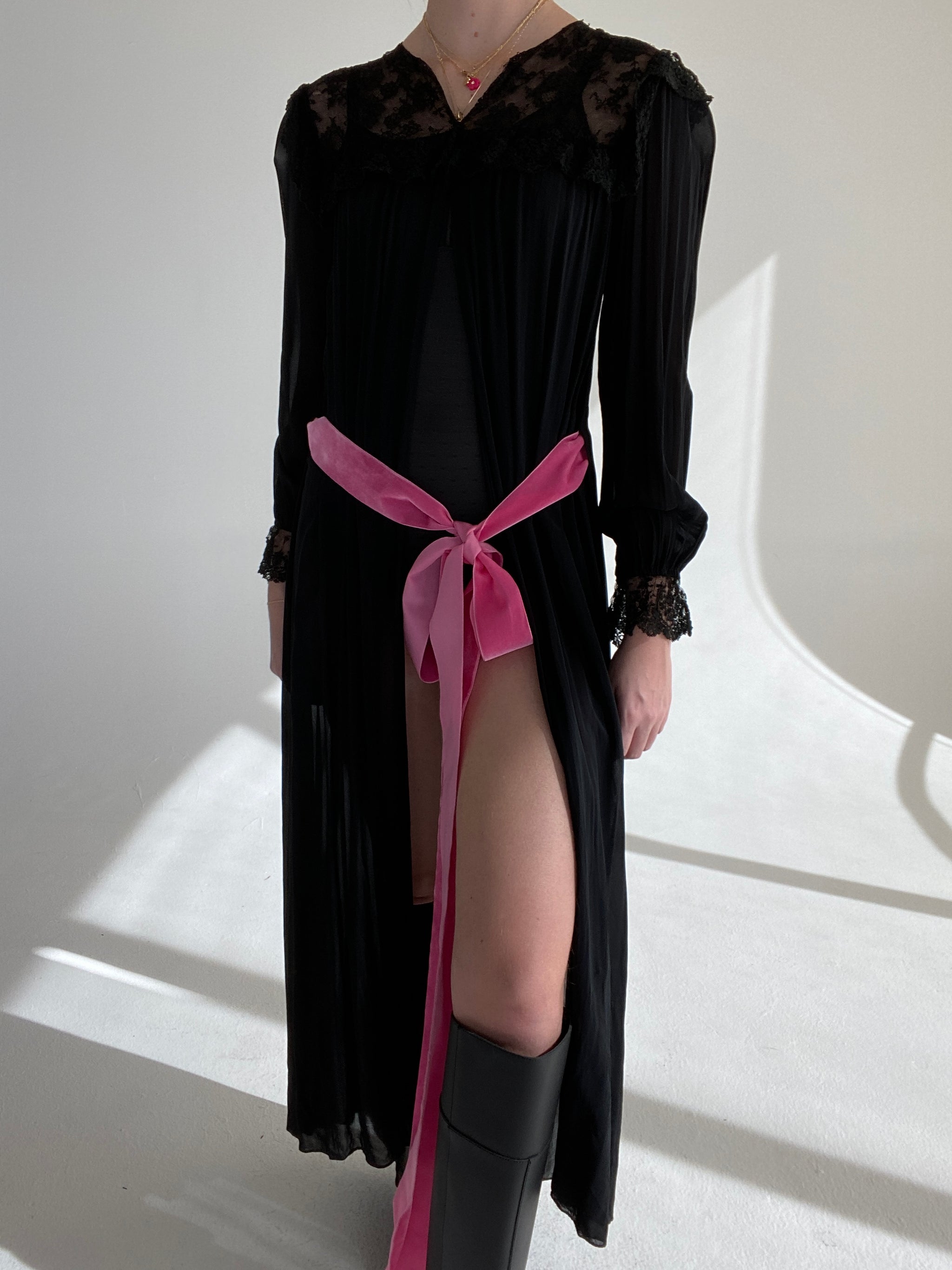 1940's Black Chiffon Long Sleeve Robe – Eveliina Vintage
