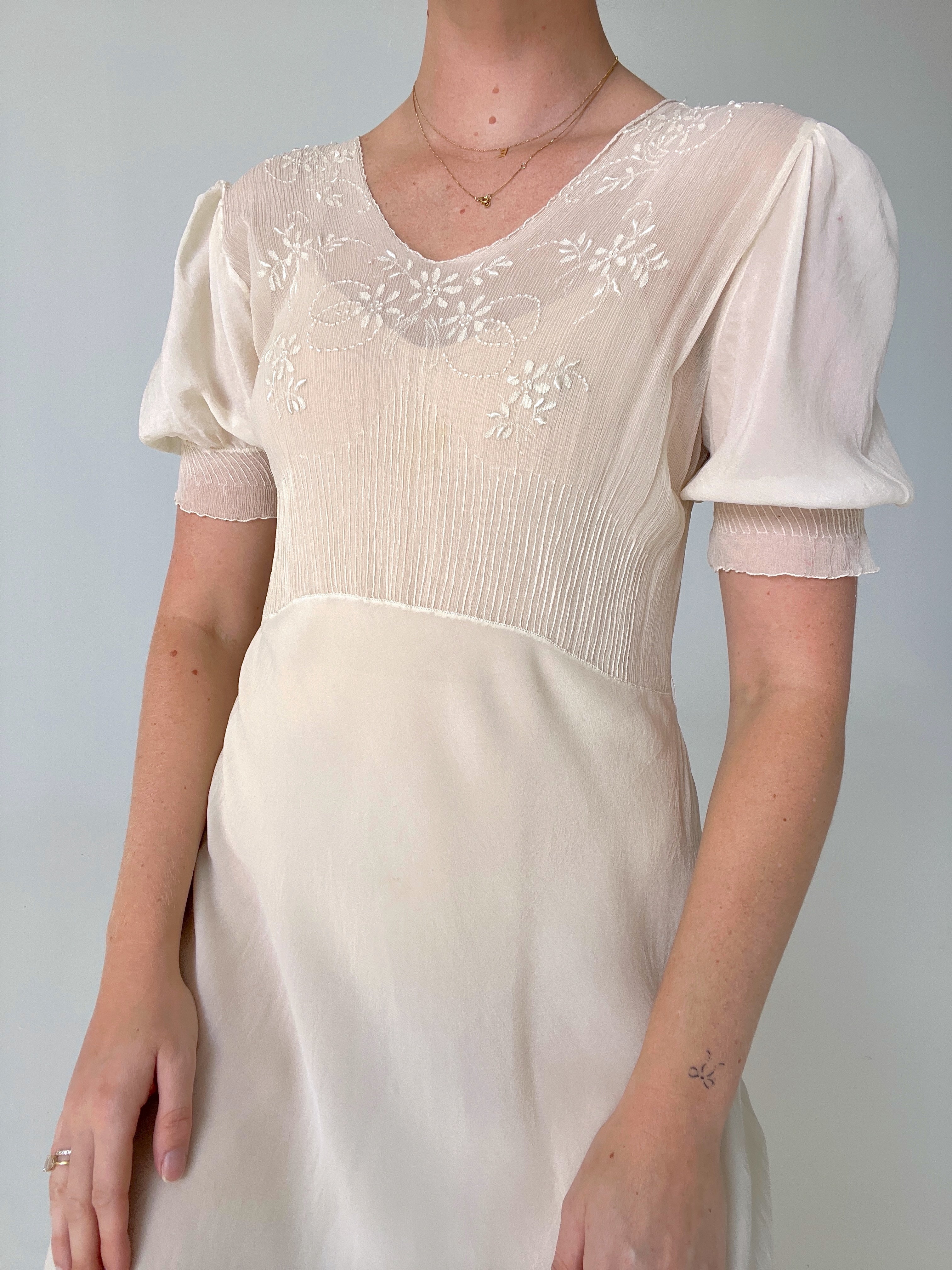 1930's Pale Dove Grey Silk Chiffon Puff Sleeve Dress