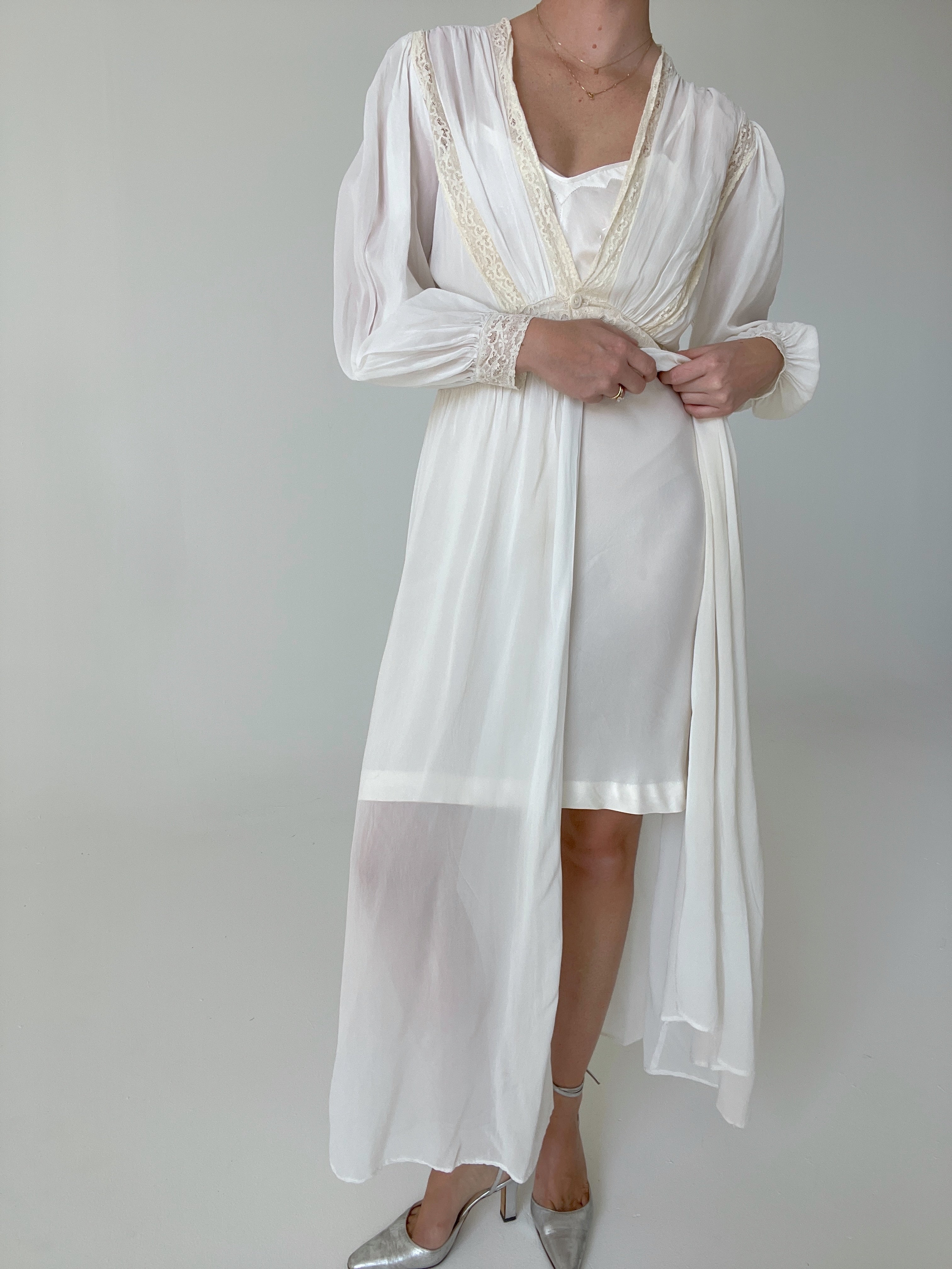 1930's Bridal White Robe