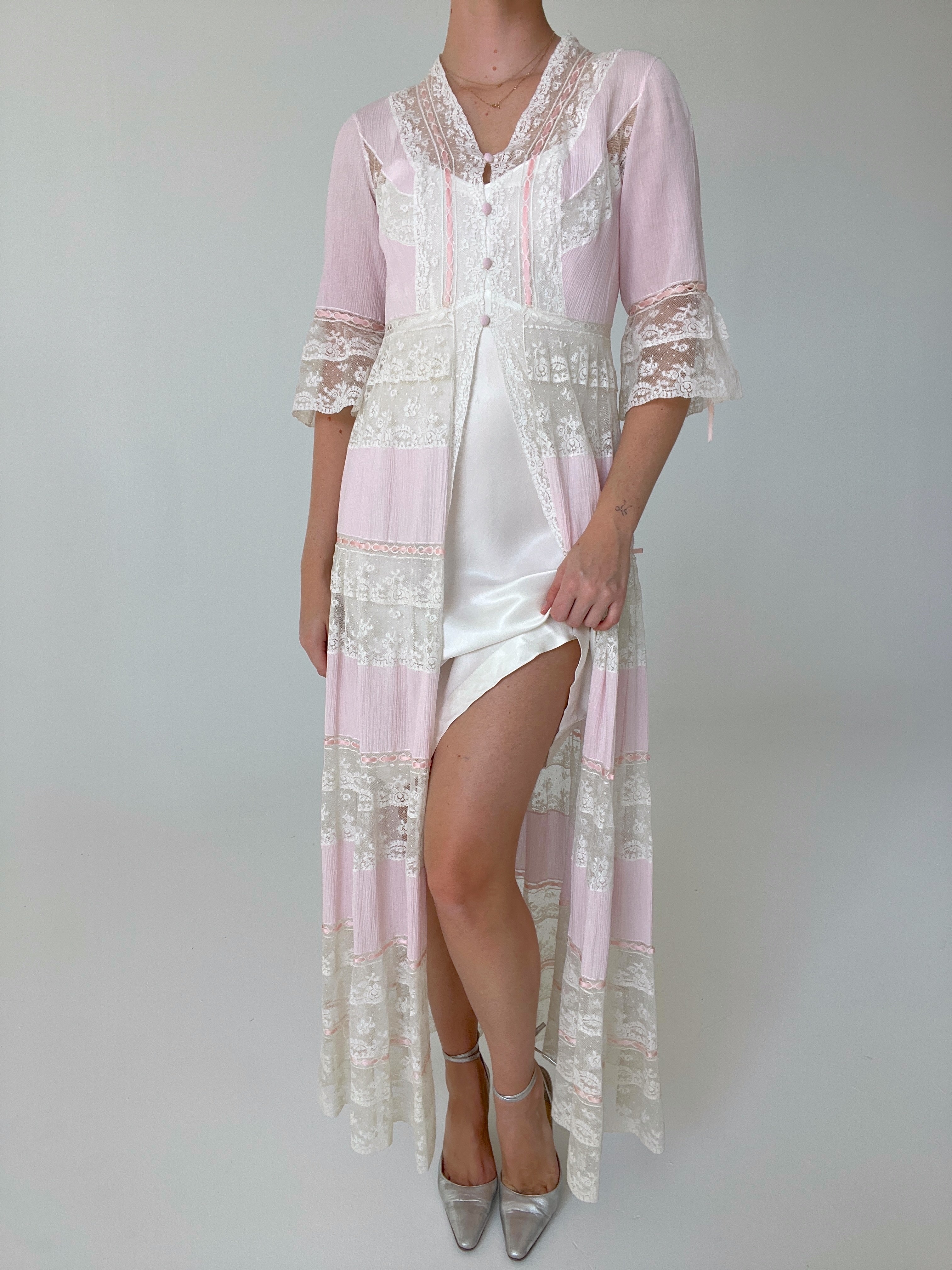 1930's Pink and White Lace Robe