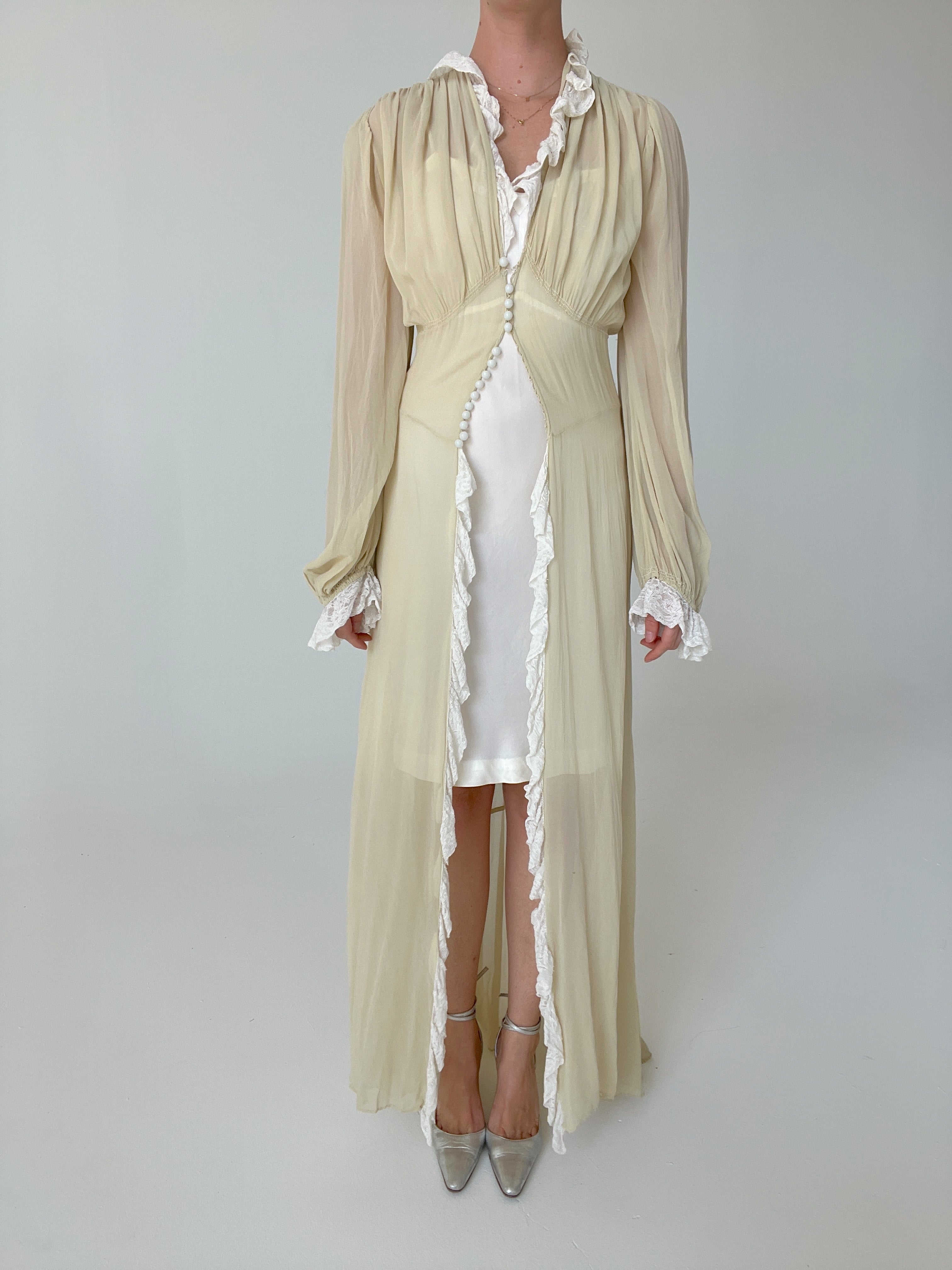 1930's Pale Vintage Cream Silk Chiffon Robe with White Lace