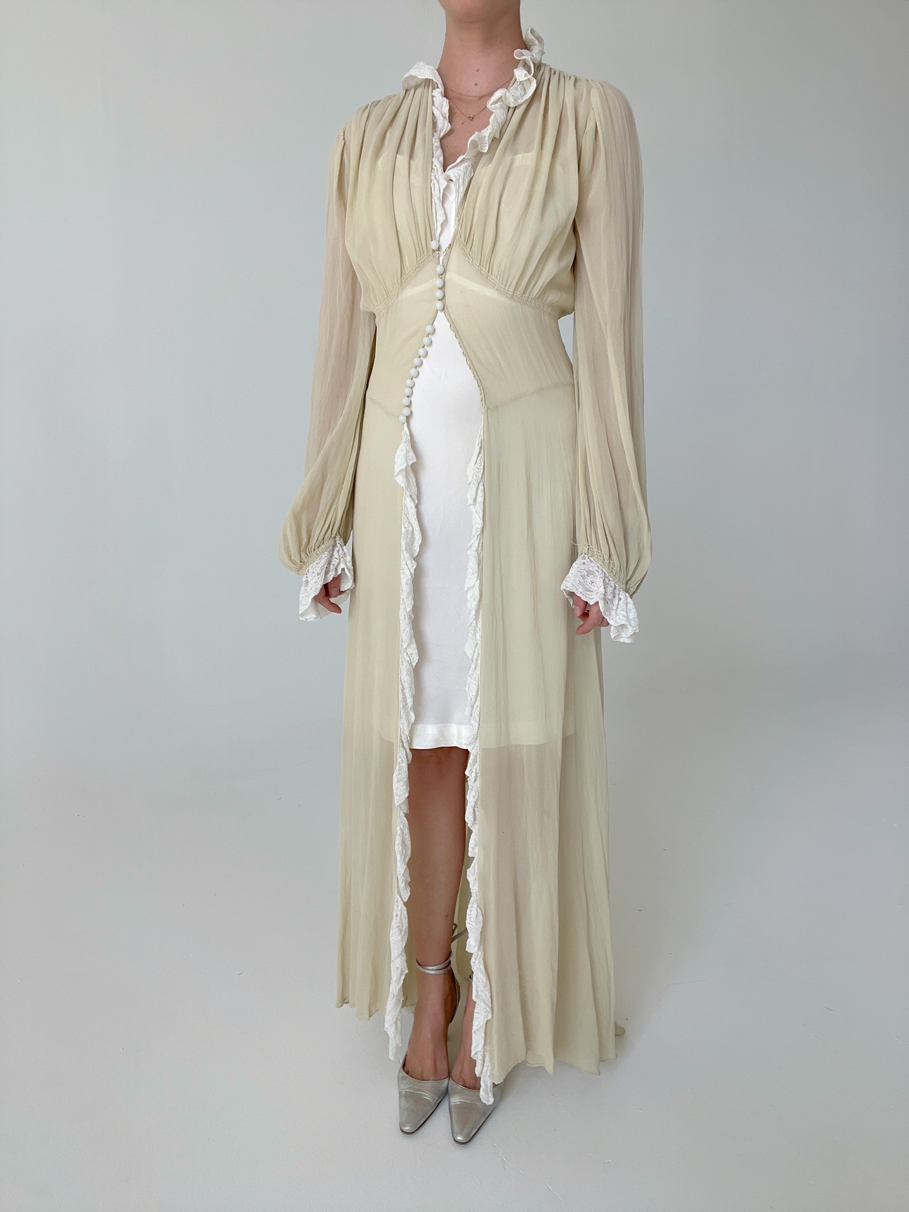 1930's Pale Vintage Cream Silk Chiffon Robe with White Lace