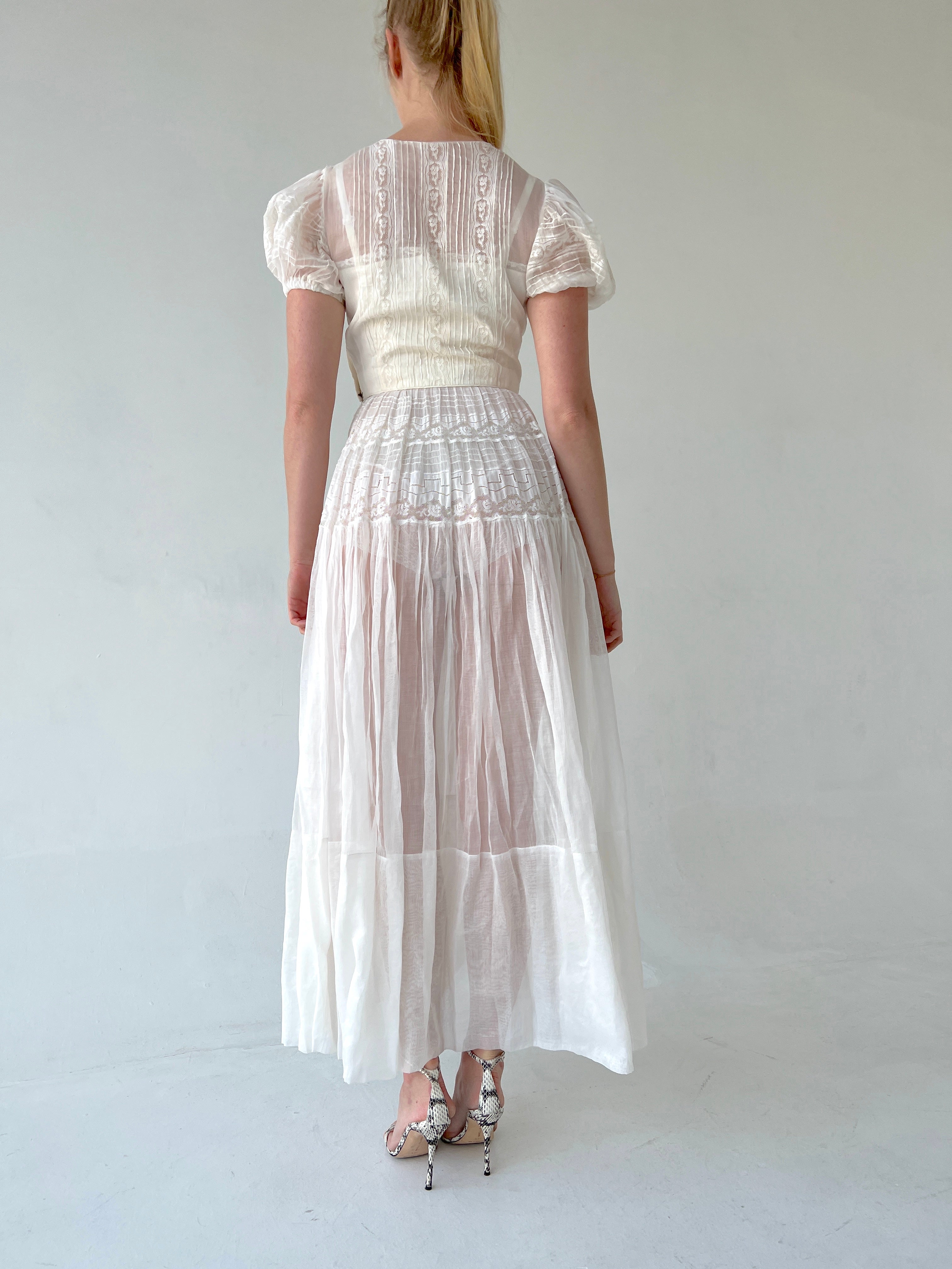 1920's White Organza Puffed sleeve Gown