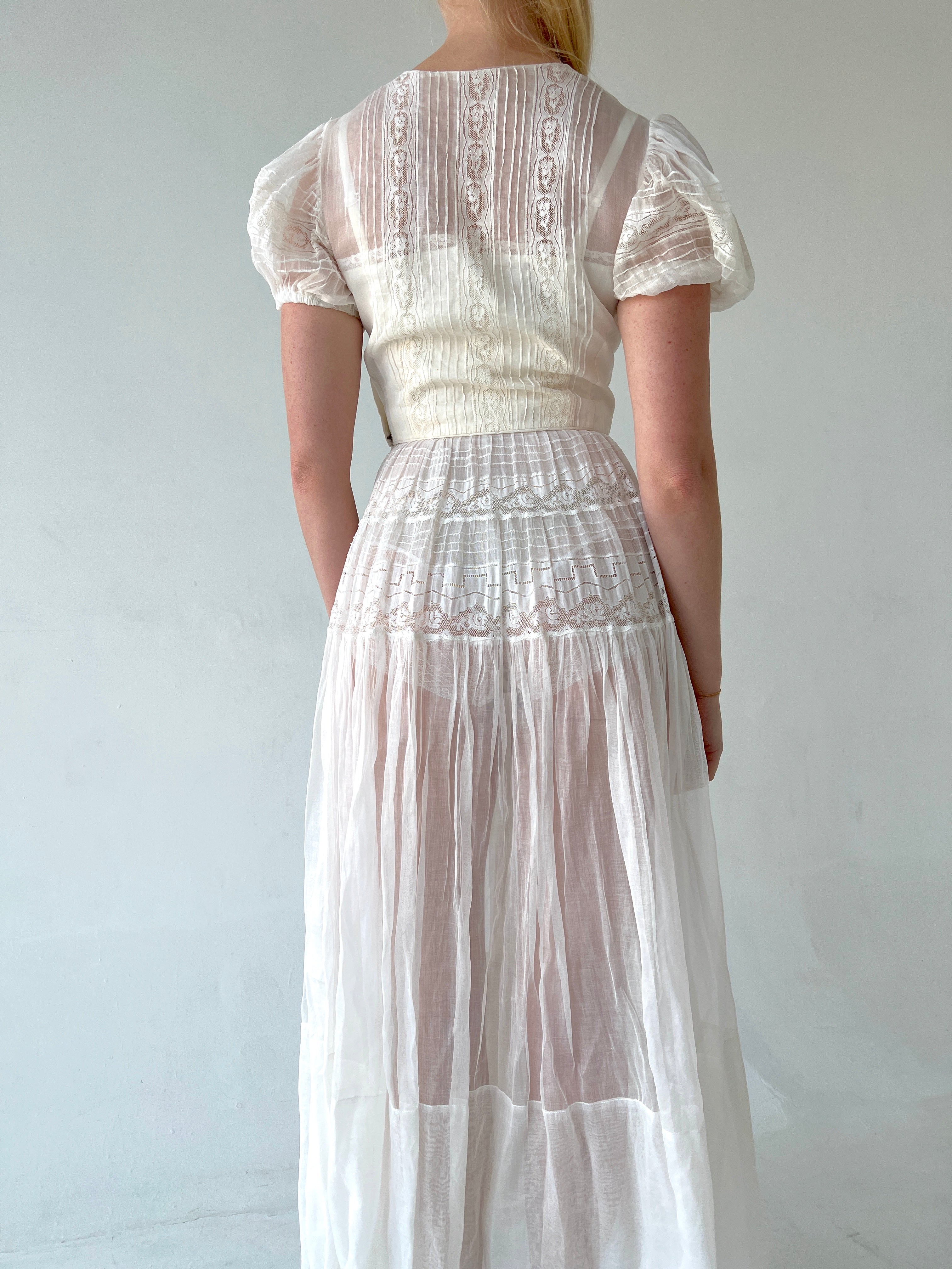 1920's White Organza Puffed sleeve Gown