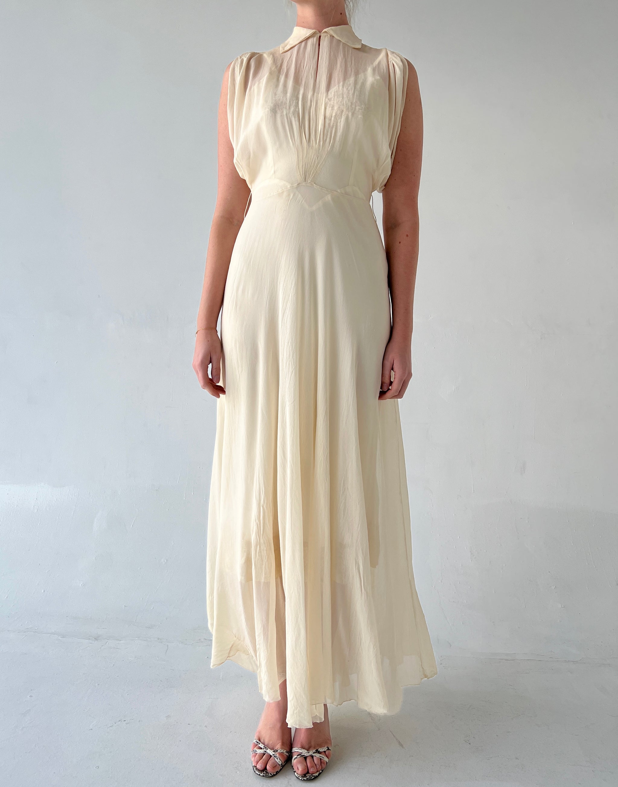 cream chiffon dress 1930's Silk Gown – Eveliina Vintage publishDate:2024-10-09T09:21:39.000-04:00 Size:M (UK 12) inspired dress Women Summer Dressing Gown