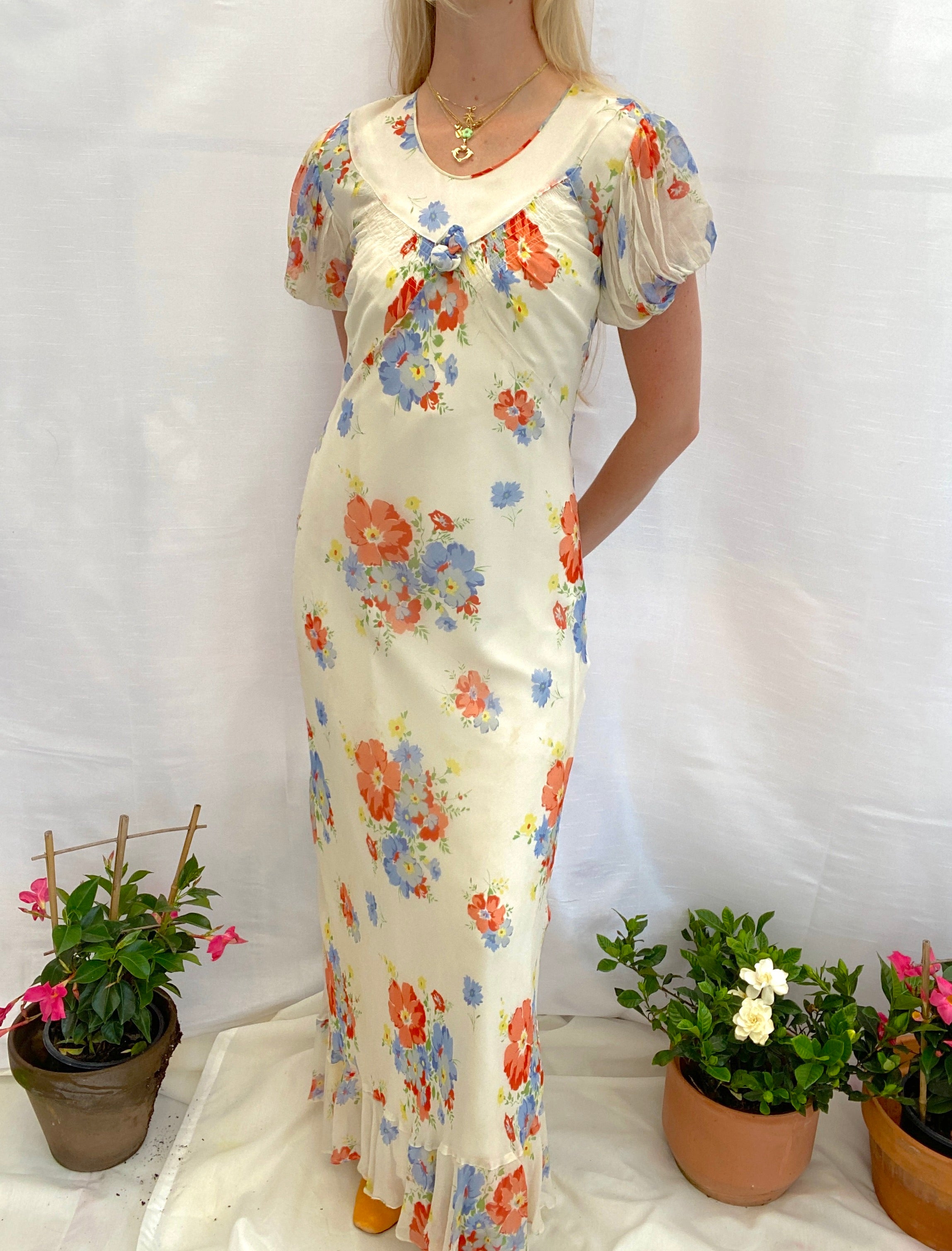 1930's Floral Print Crepe Gown With Puffed Sleeve