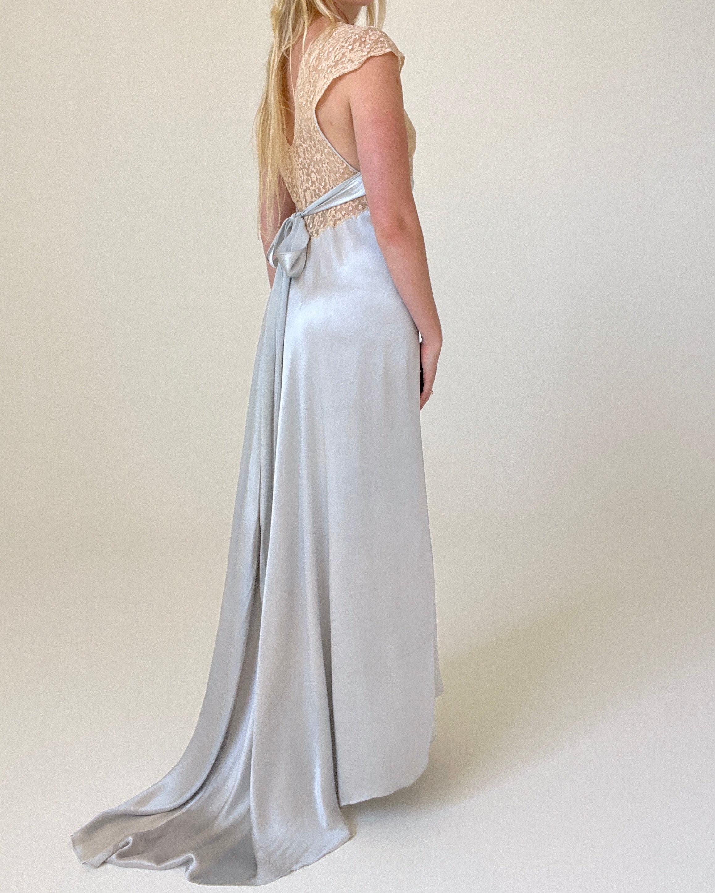 1930's Pale Blue Silk Gown with Train and Cream Lace Bodice Eveliina Vintage 1930's Pale Blue Silk Gown with Train and Cream Lace Bodice Eveliina Vintage