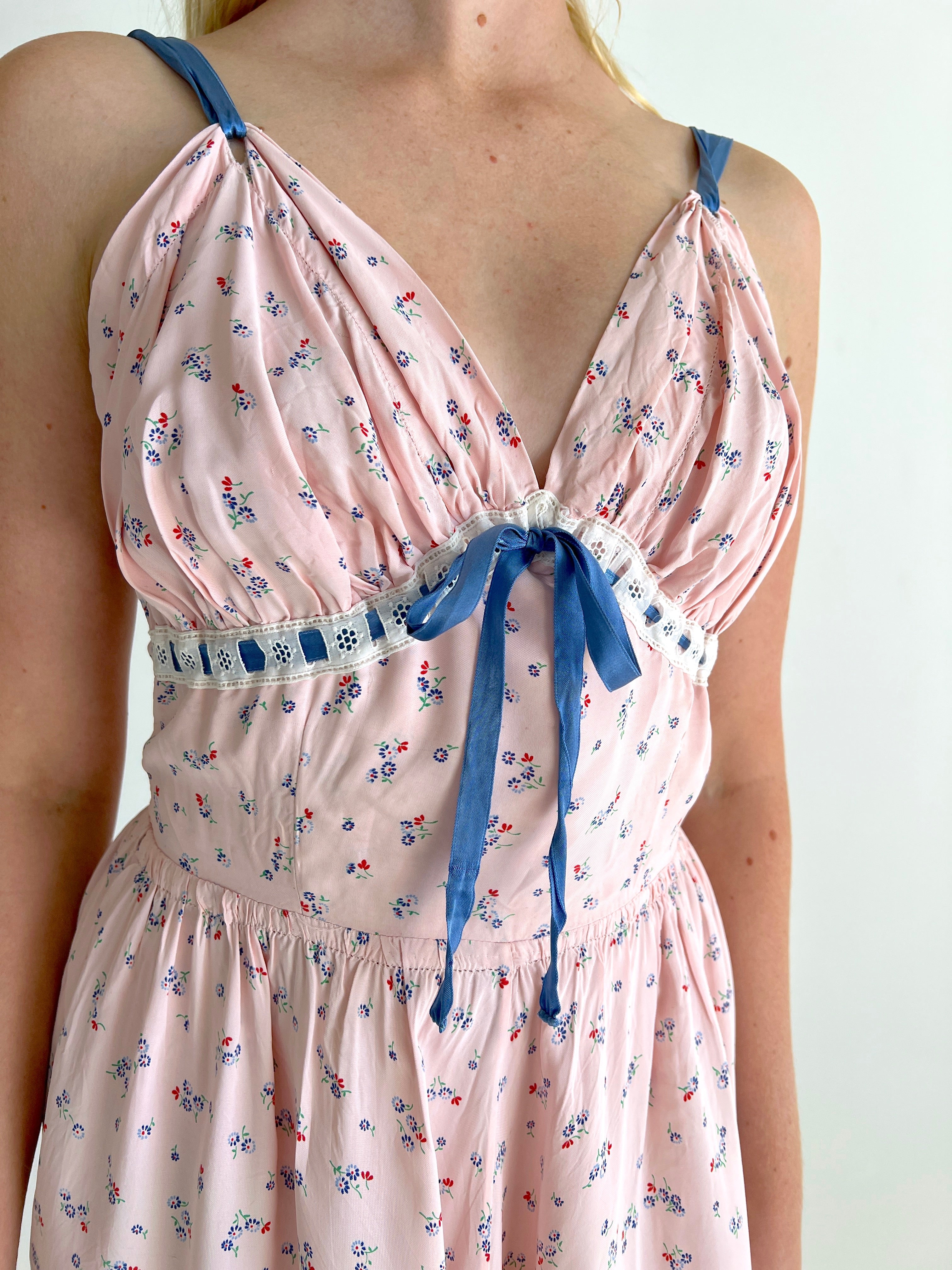 1940's Pink Dainty Floral Print Dress