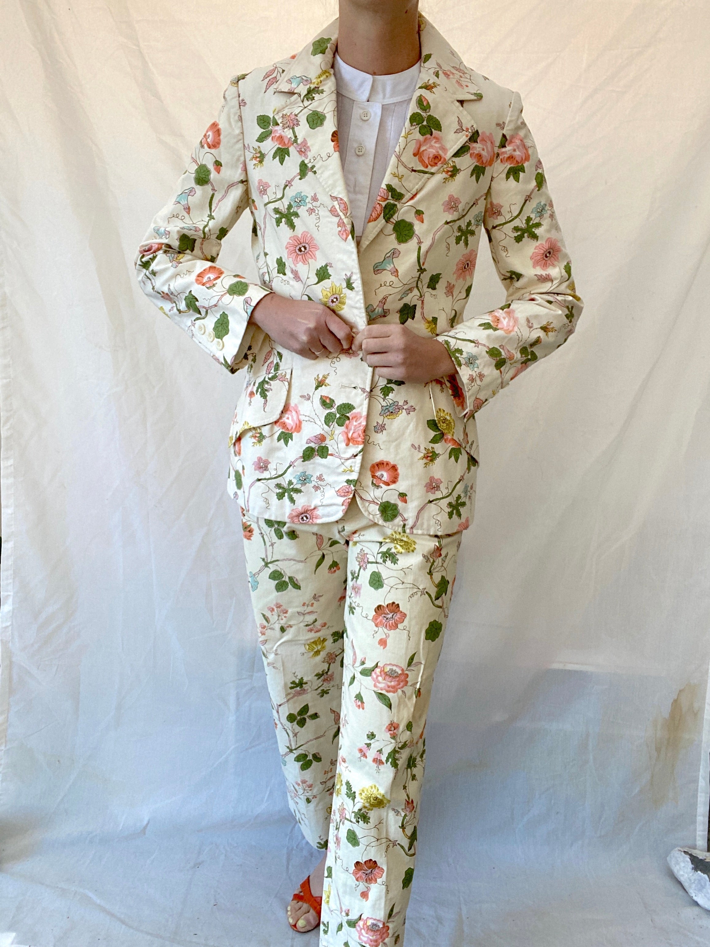 Cream Floral Print Saks Fifth Avenue  Anne Klein 2-Piece Suit