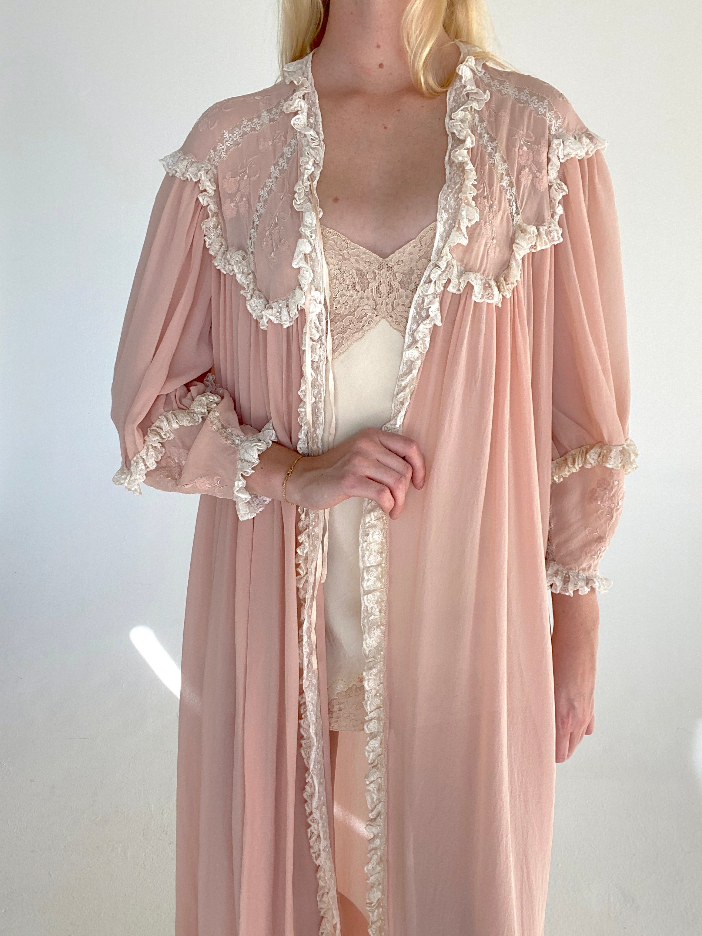 1930's Dusty Pink Silk Chiffon Robe with White Lace