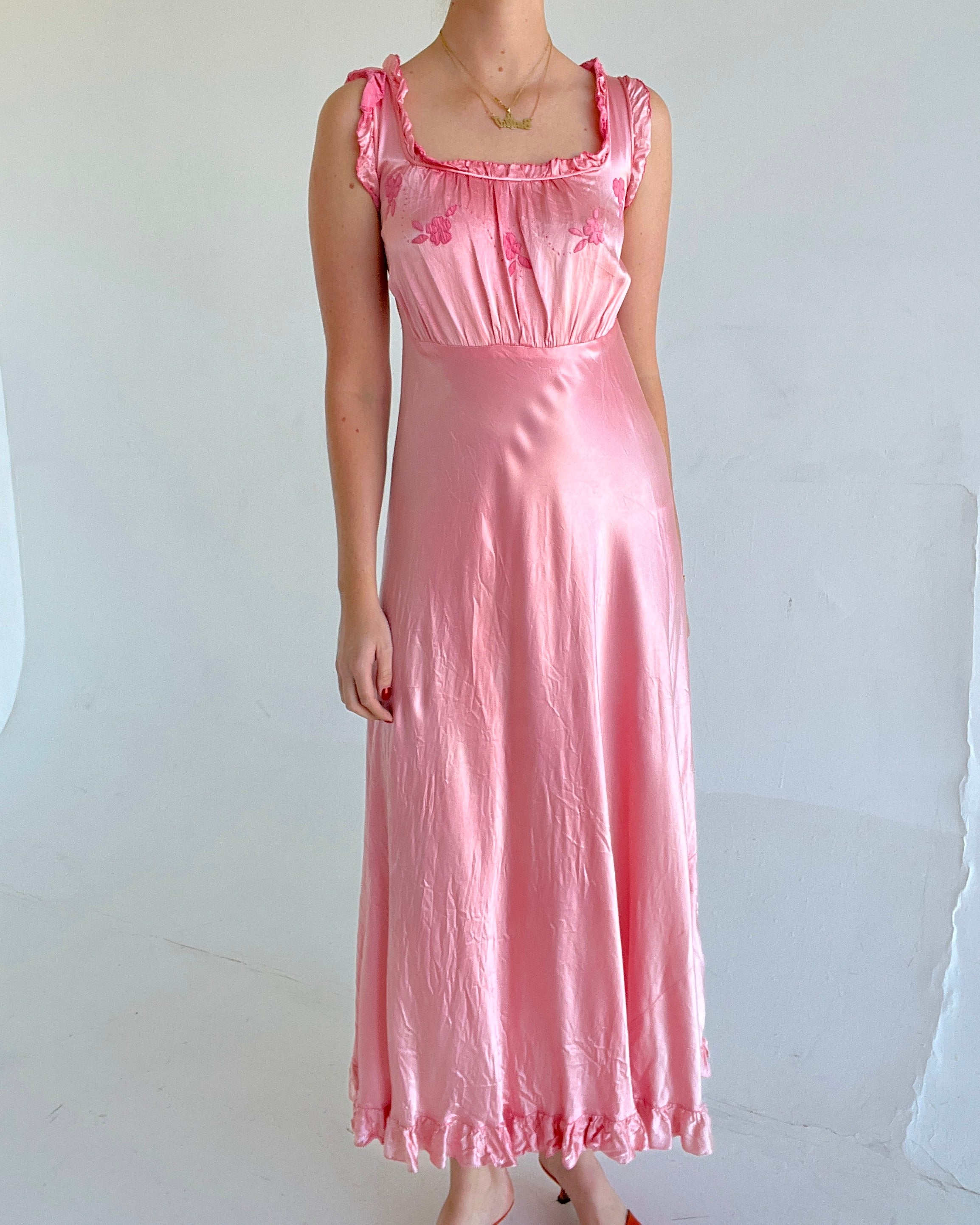 Hand Dyed Valentine Pink Silk Dress – Eveliina Vintage Hand Dyed Valentine Pink Silk Dress – Eveliina Vintage