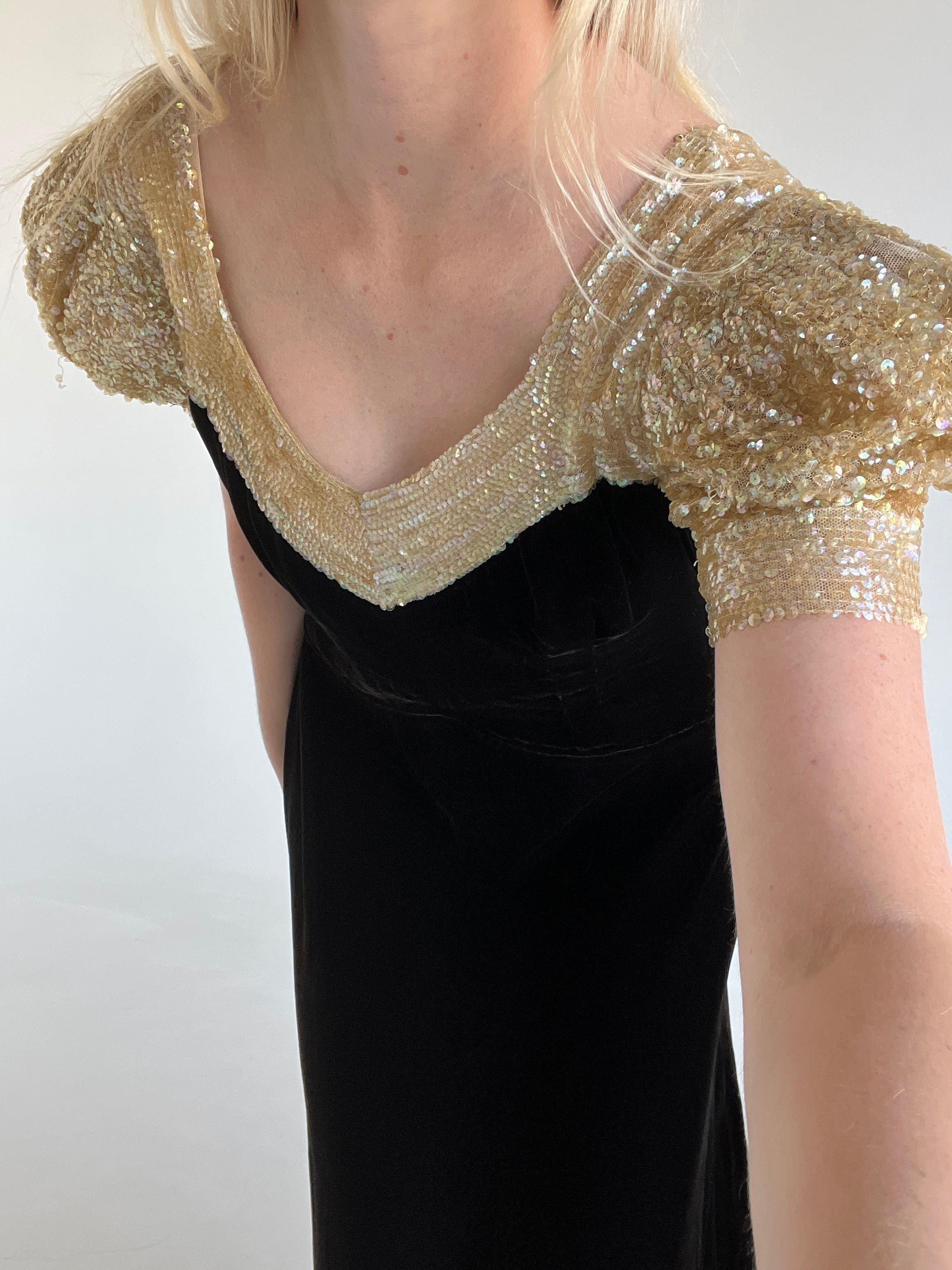 1930's Black Velvet Puffed Sleeve Gown with Gold Sequin Top Eveliina Vintage 1930's Black Velvet Puffed Sleeve Gown with Gold Sequin Top Eveliina Vintage