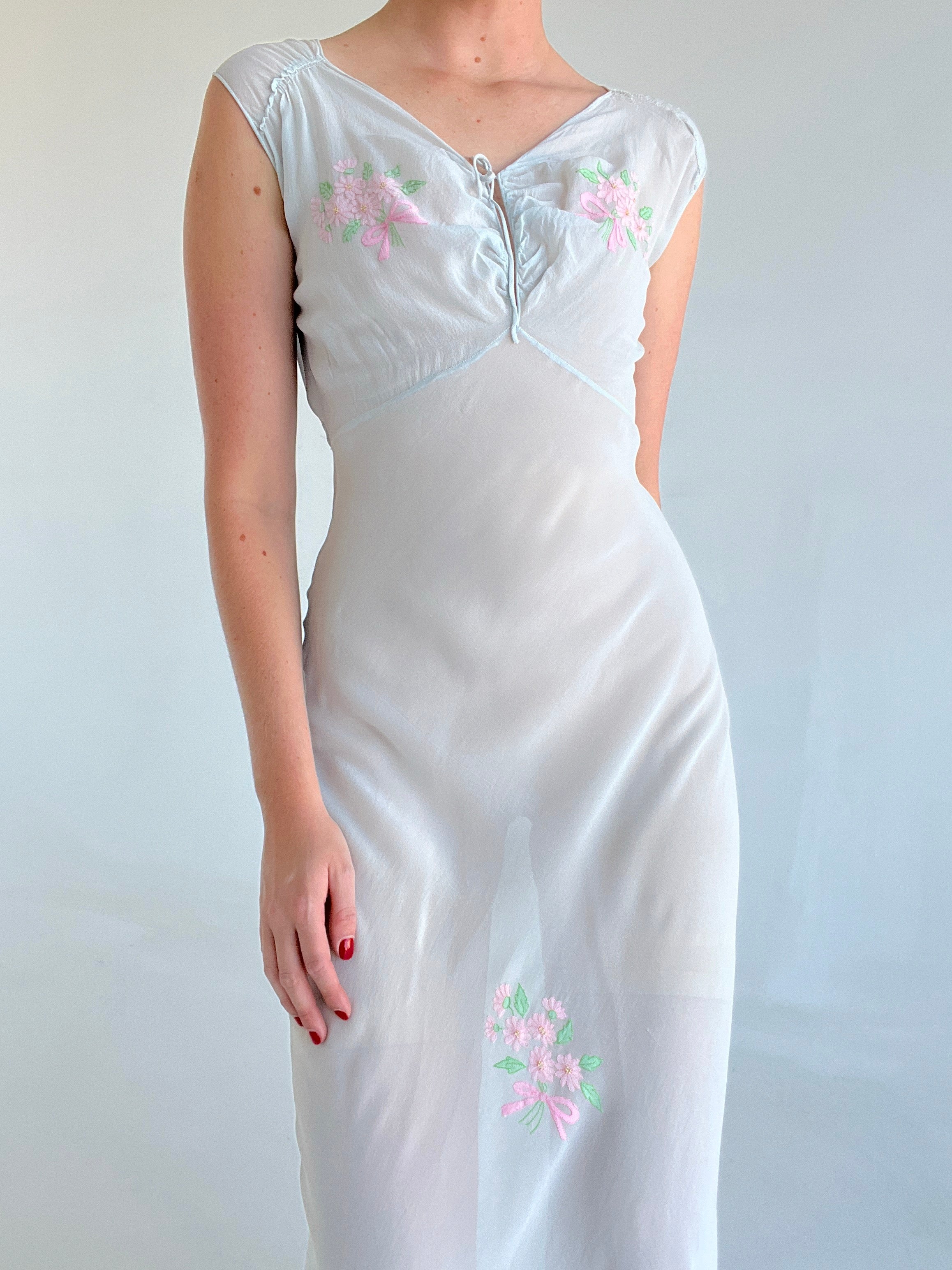 1940's Pale Blue Silk Chiffon Slip Dress with Floral Bouquet Embroider Eveliina Vintage 1940's Pale Blue Silk Chiffon Slip Dress with Floral Bouquet Embroider Eveliina Vintage