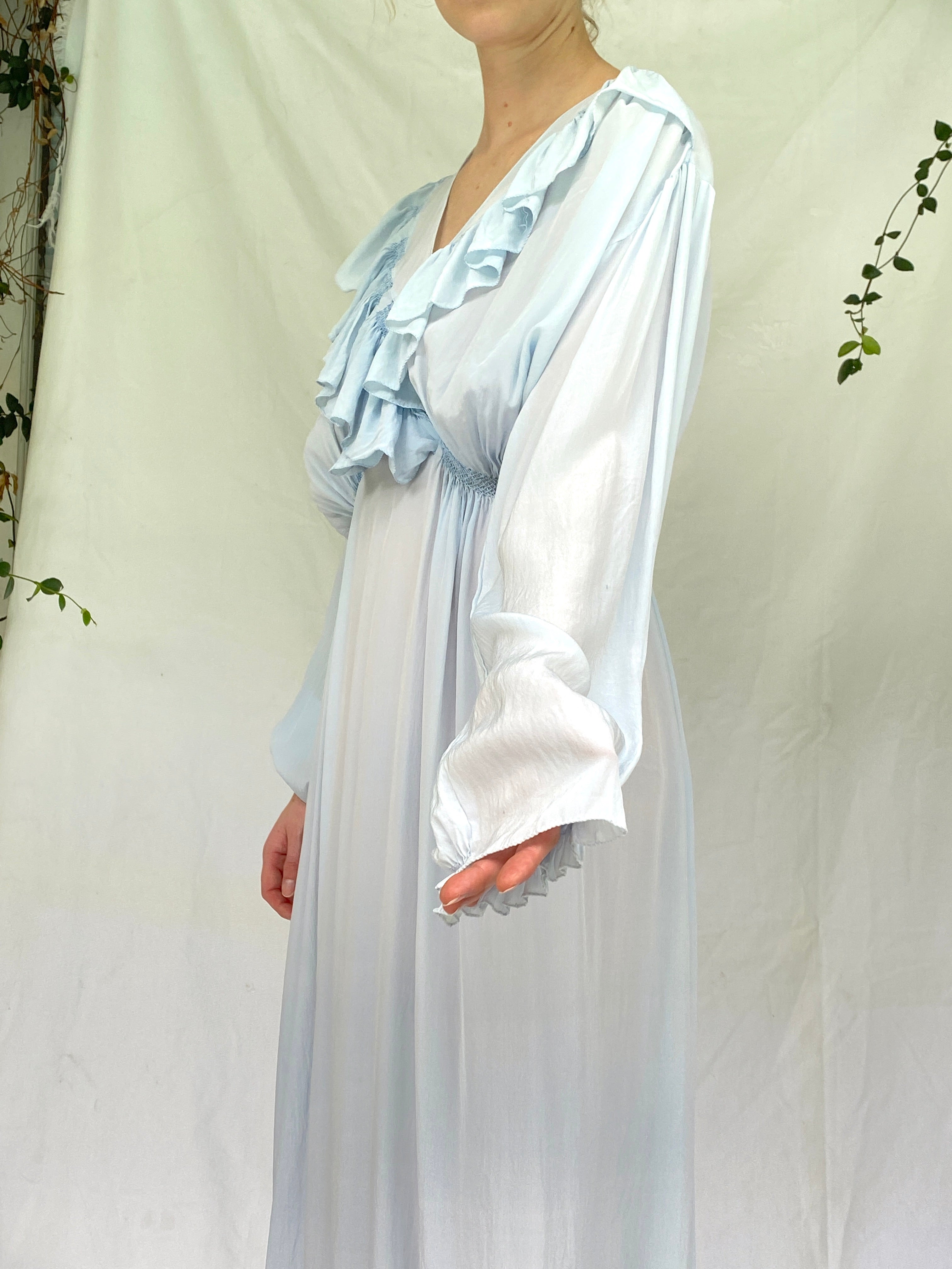 Baby Blue Long Sleeve Silk Dress With Ruffles – Eveliina Vintage