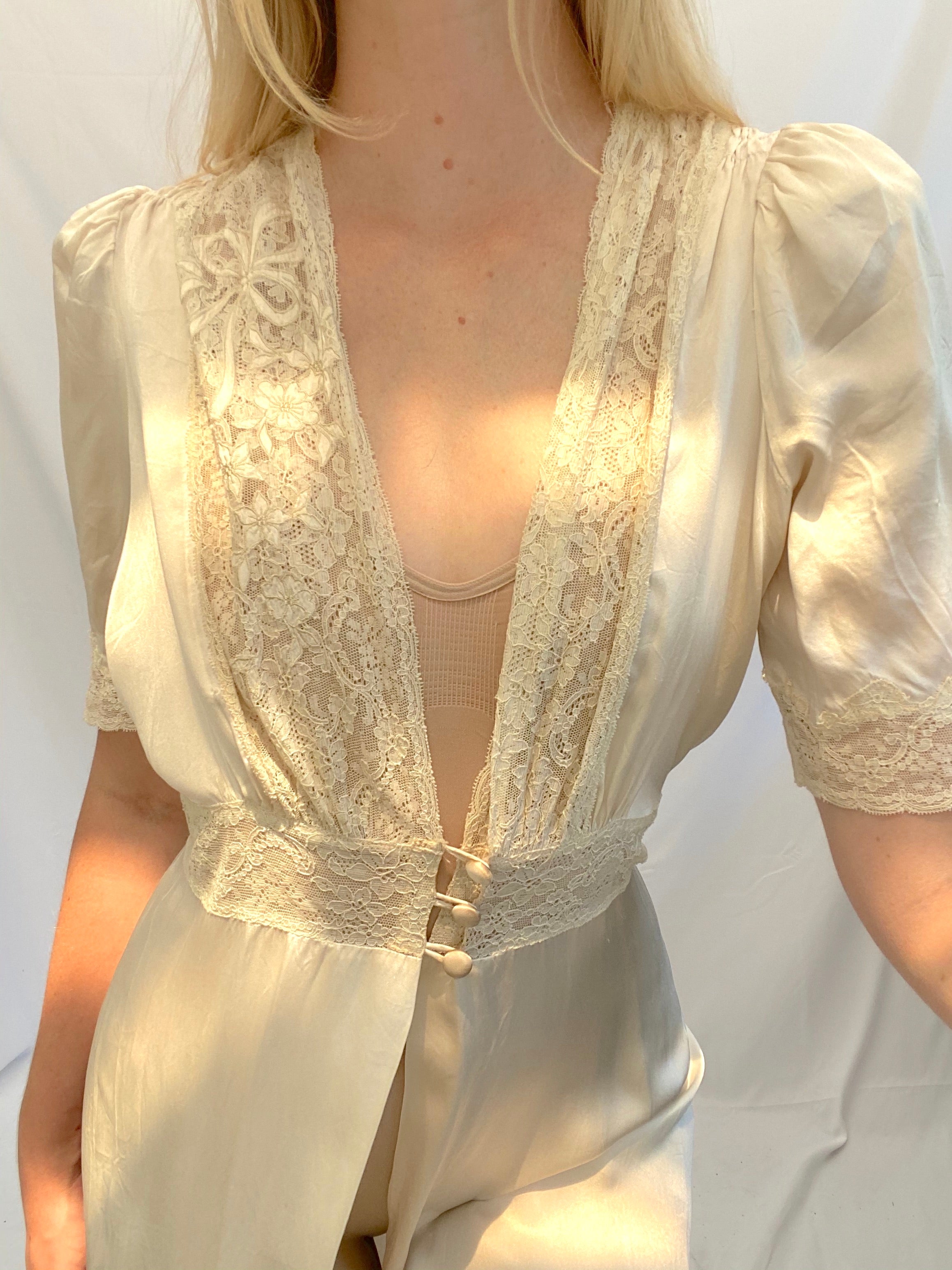 Dreamy Off White Silk and Lace Robe