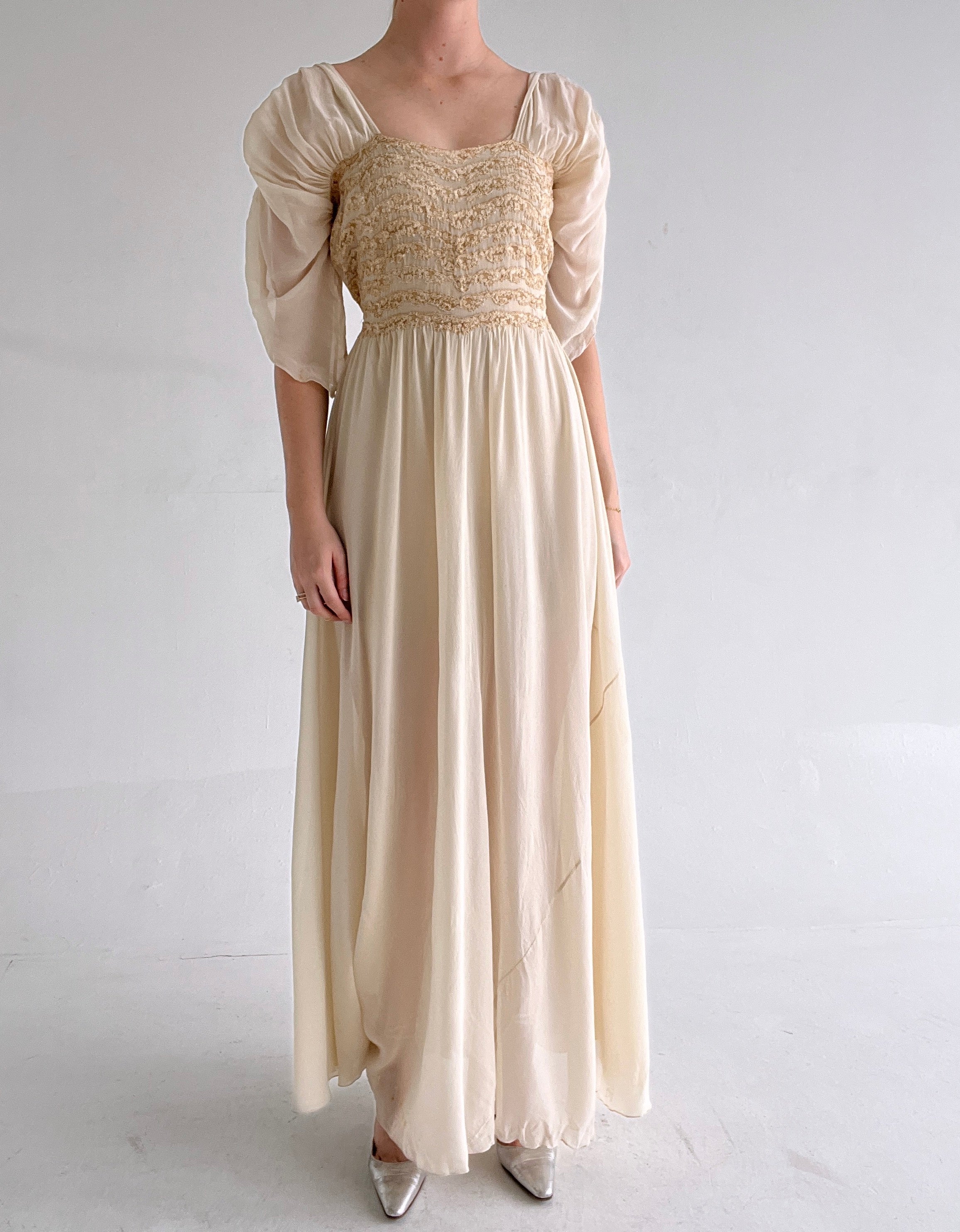 1930's Cream Silk Chiffon Gown with Cream Lace – Eveliina Vintage