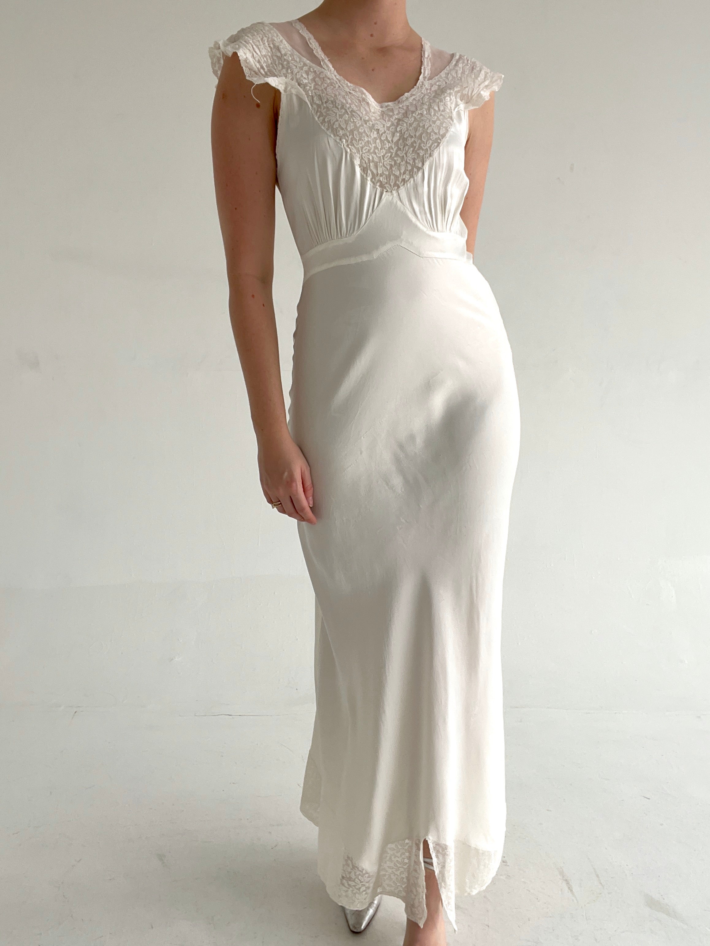 1930's Bridal White Slip Dress with White Lace – Eveliina Vintage