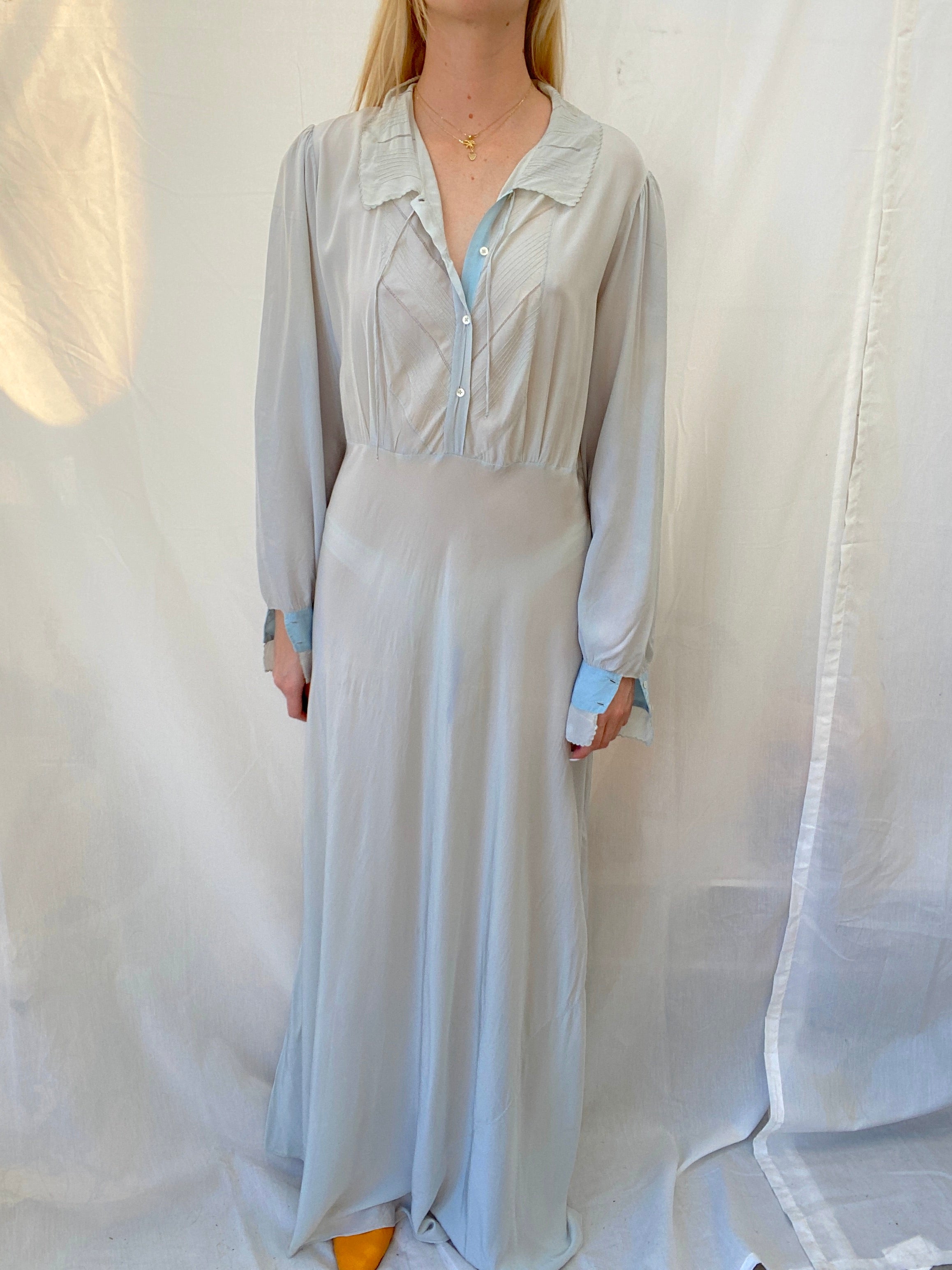 Baby Blue 1930's Long Sleeve Silk Dress Eveliina Vintage Baby Blue 1930's Long Sleeve Silk Dress Eveliina Vintage