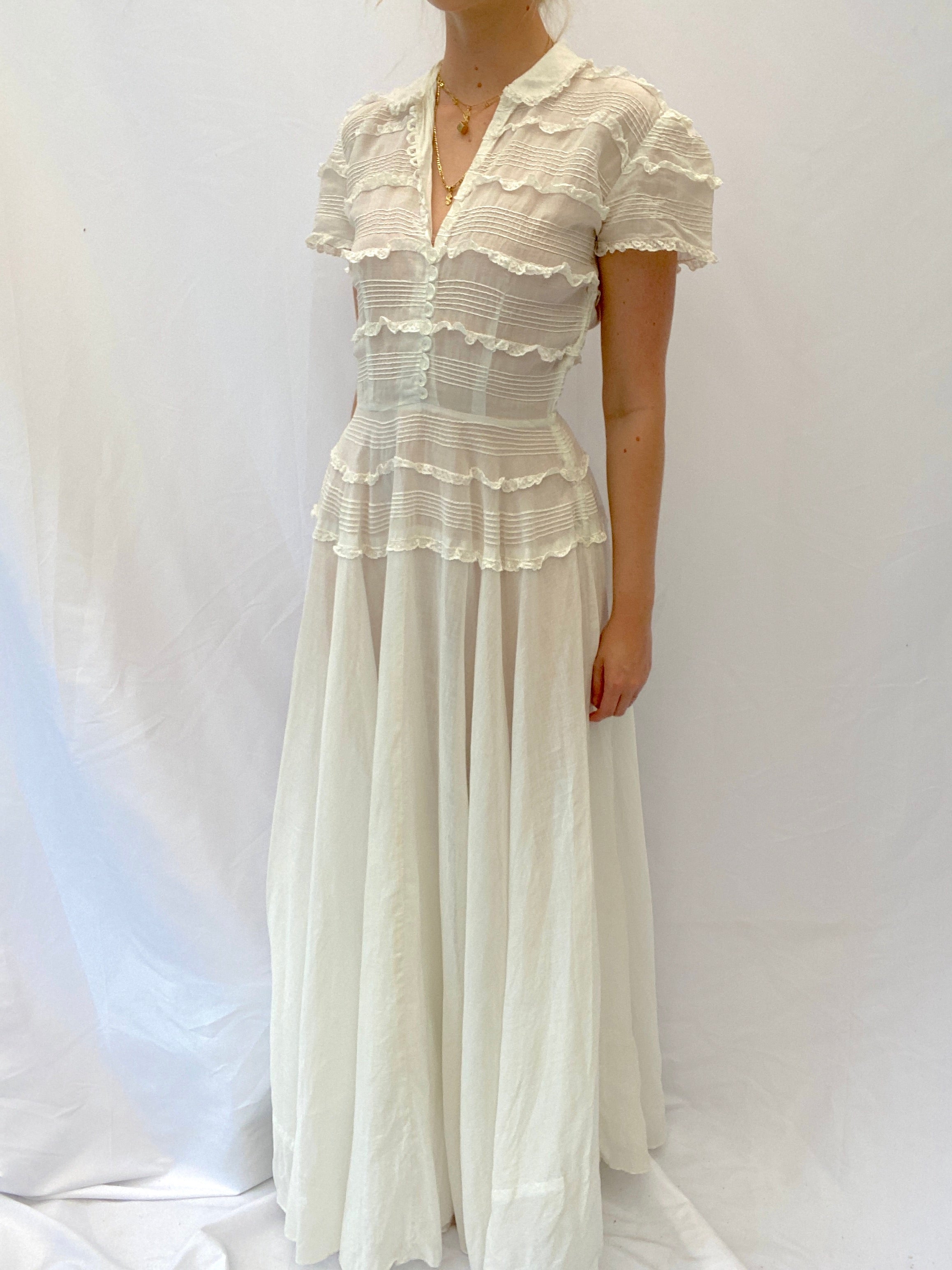 1940's White Cotton Dress with Lace Ruffles and Cap Sleeve