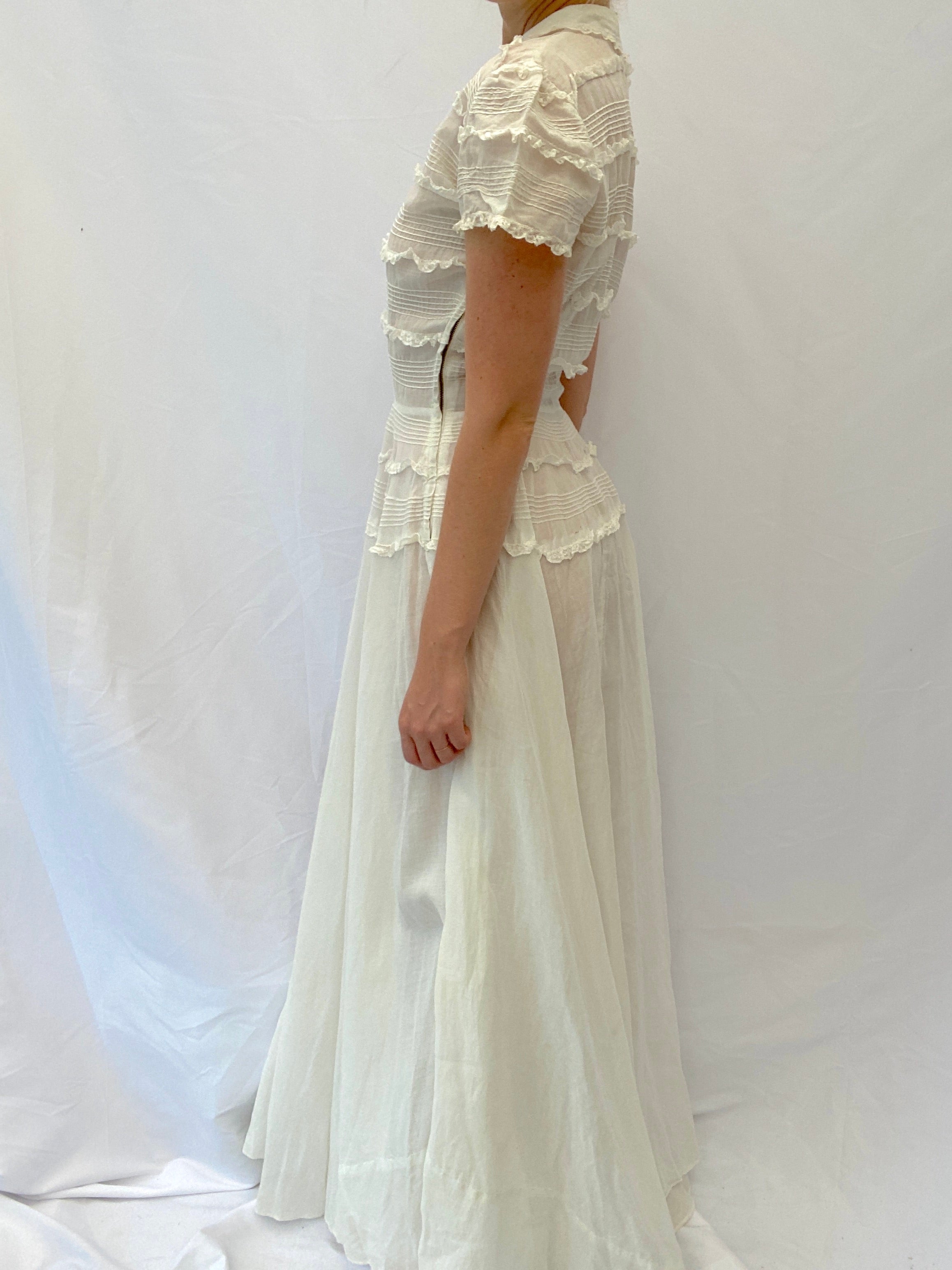 1940's White Cotton Dress with Lace Ruffles and Cap Sleeve