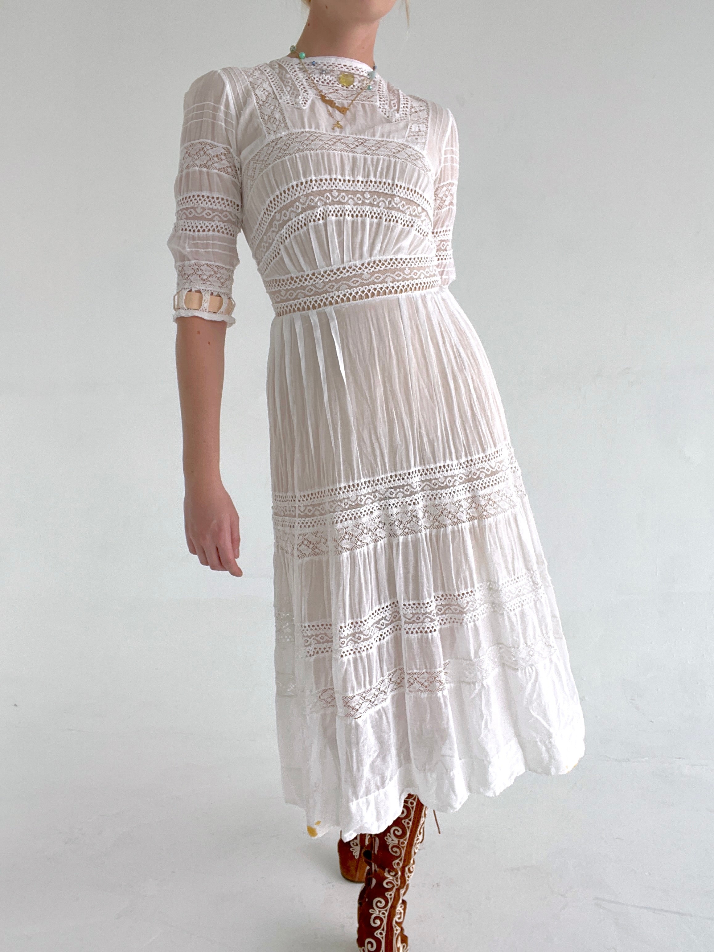 Edwardian 3/4 Sleeve White Cotton Lace Lawn Dress Eveliina Vintage Edwardian 3/4 Sleeve White Cotton Lace Lawn Dress Eveliina Vintage
