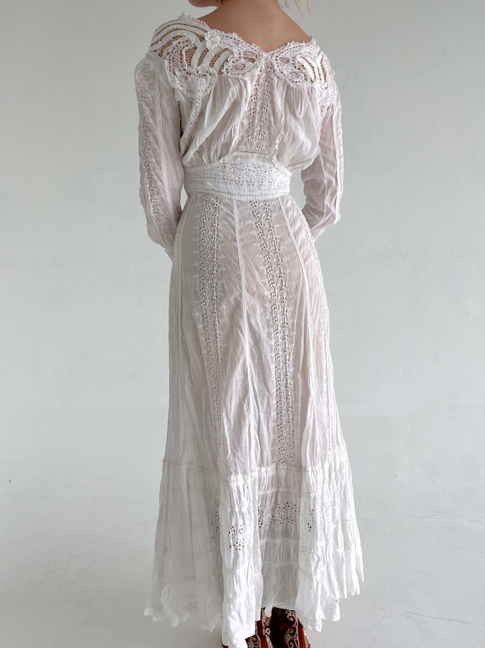 Victorian White Cotton Lawn Dress – Eveliina Vintage