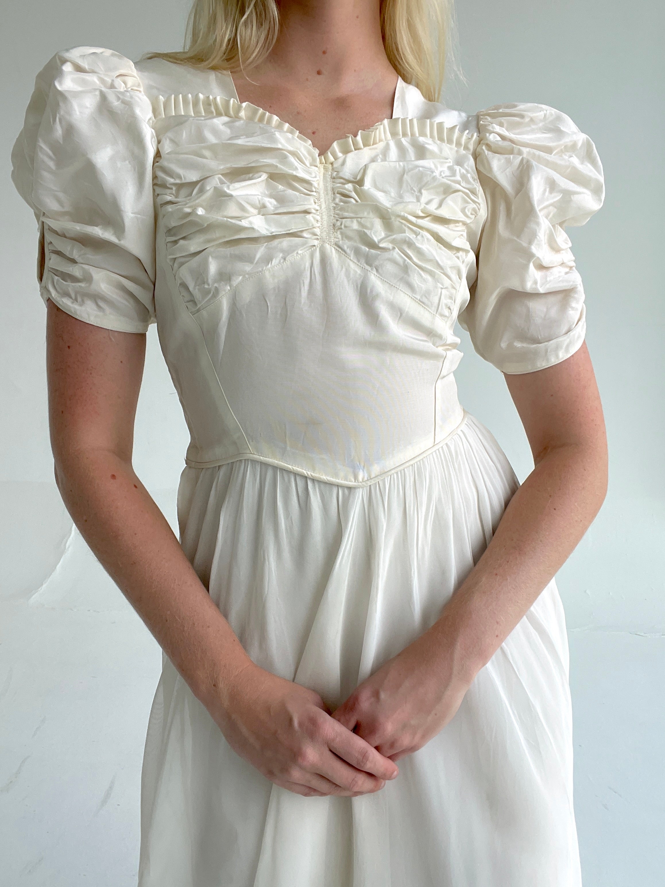 1930's Puffed Sleeve Taffeta Gown