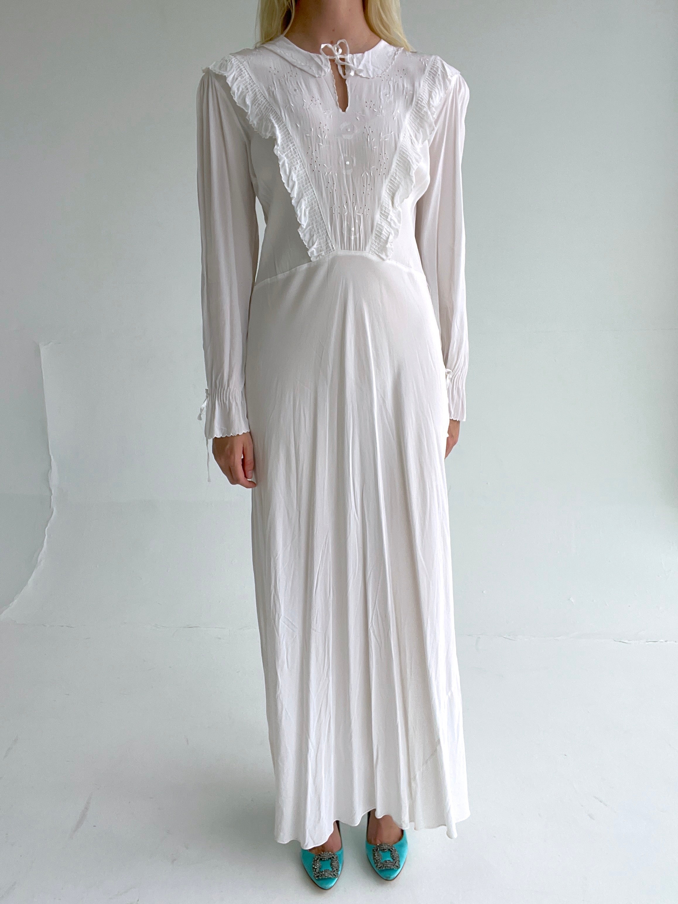 1940's Bridal White Silk Long Sleeve Dress